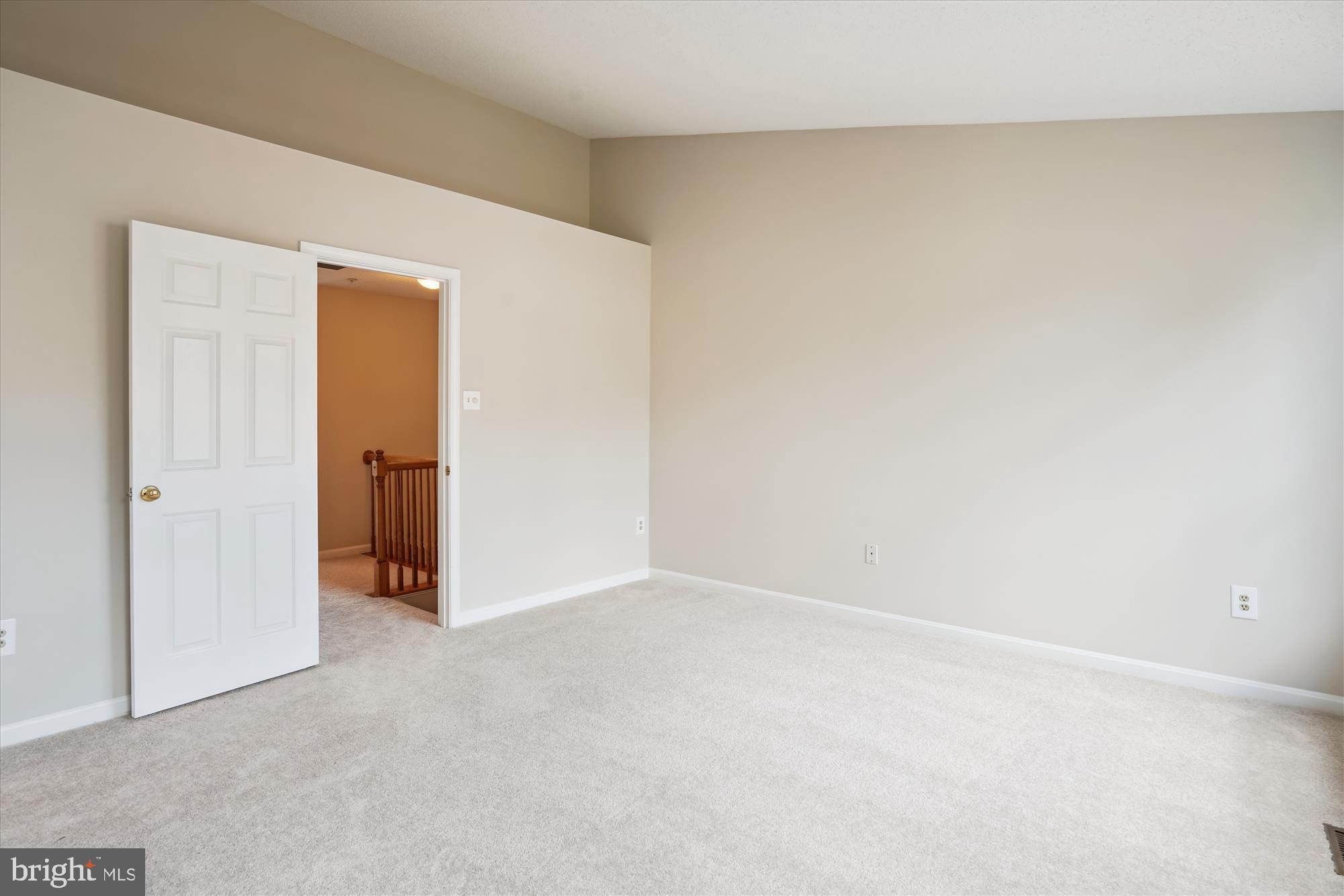 LONGMEAD - Residential