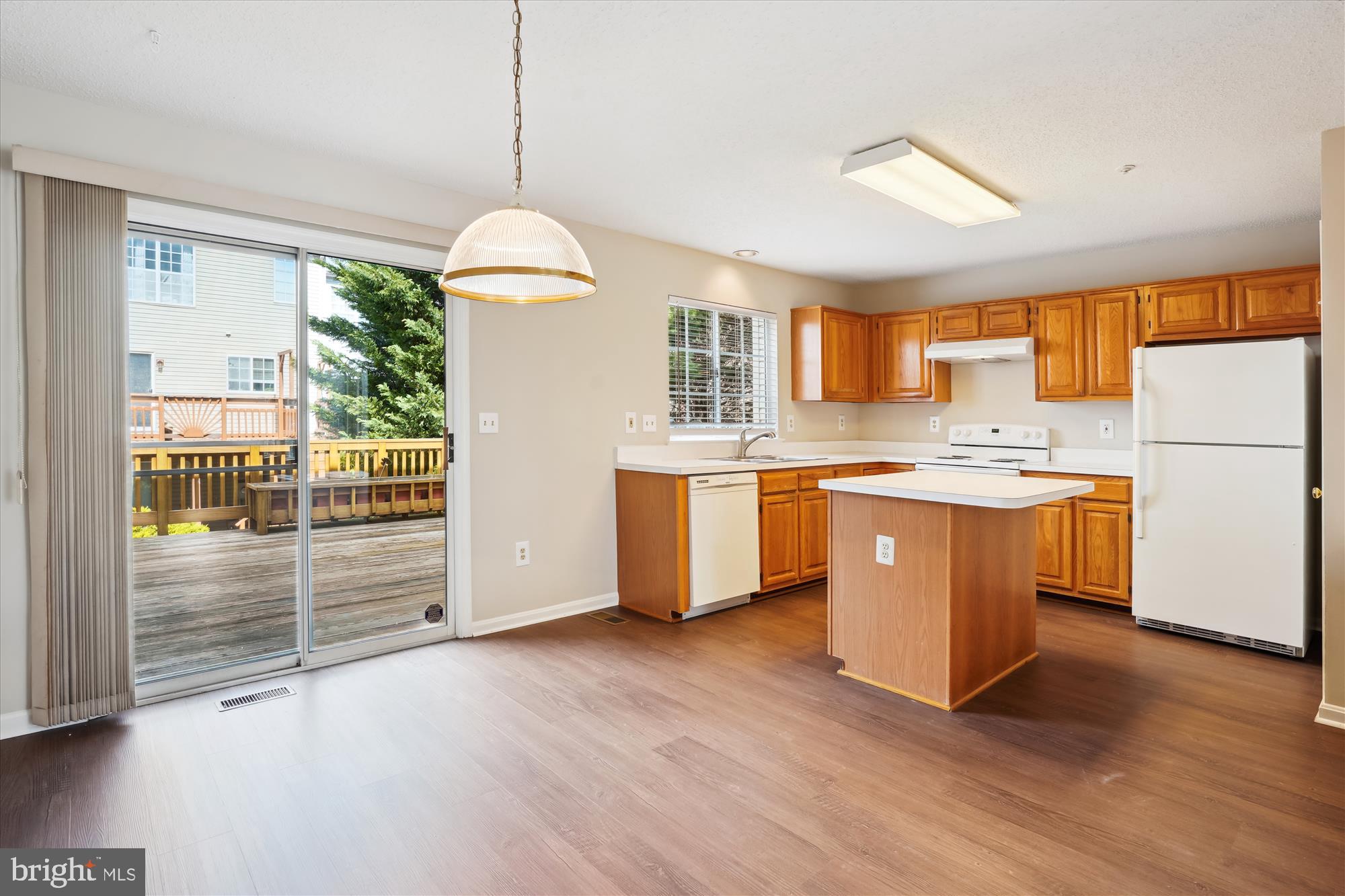 LONGMEAD - Residential