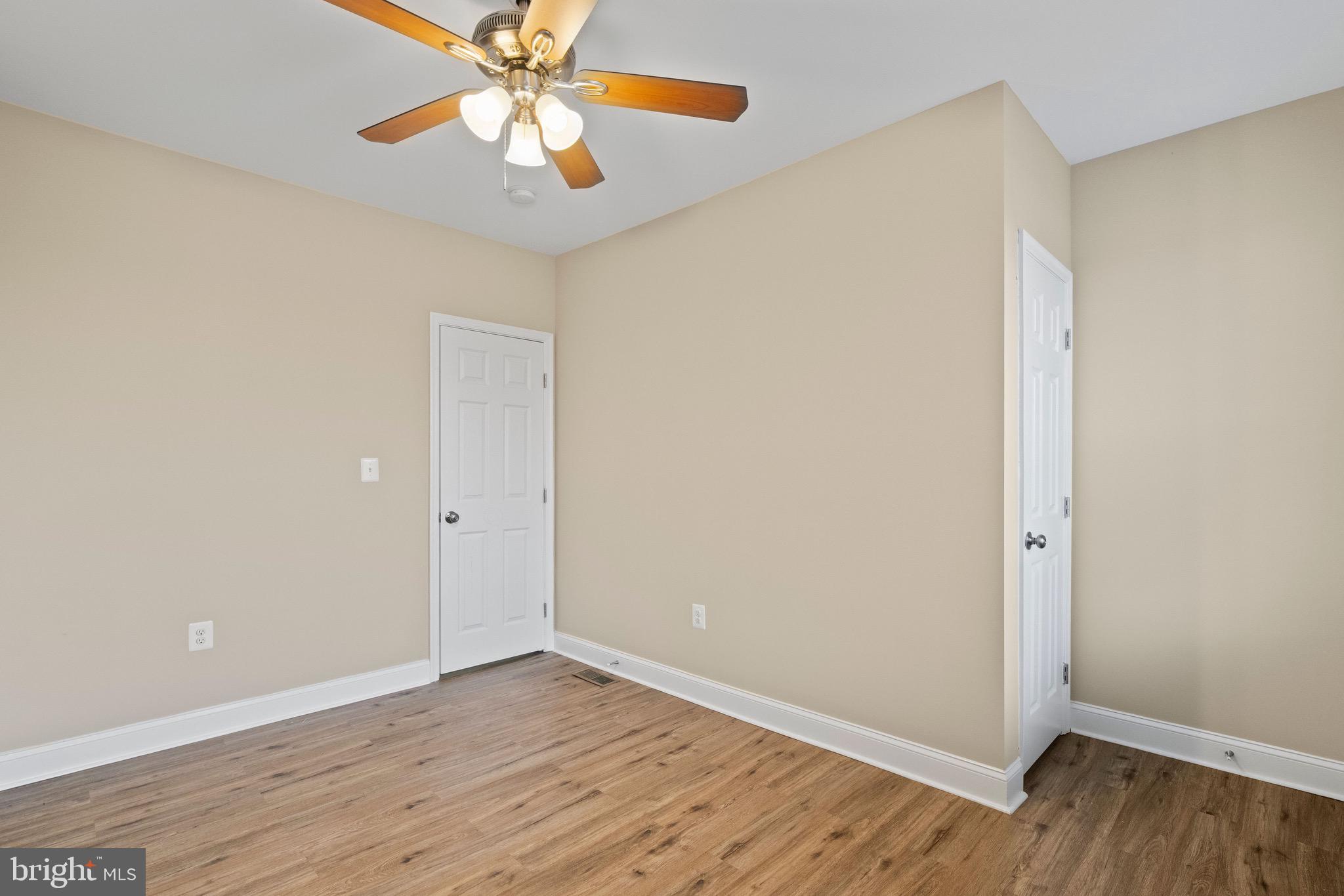 MADISON EASTEND - Residential