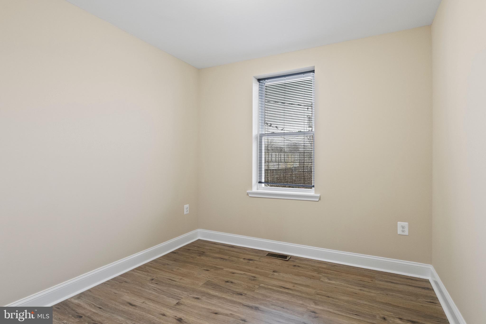 MADISON EASTEND - Residential