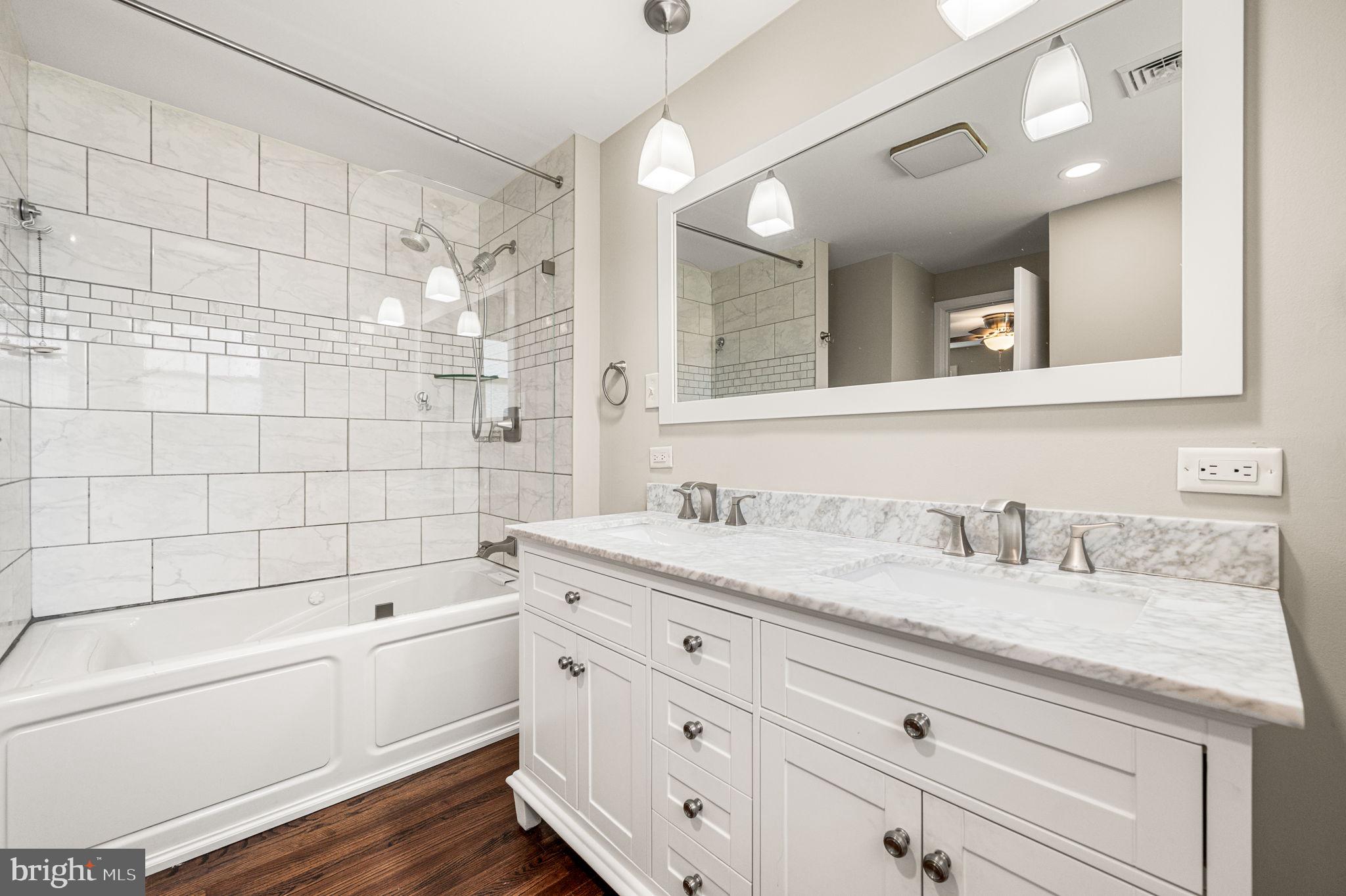 BRIDGEWATER FARMS - Residential