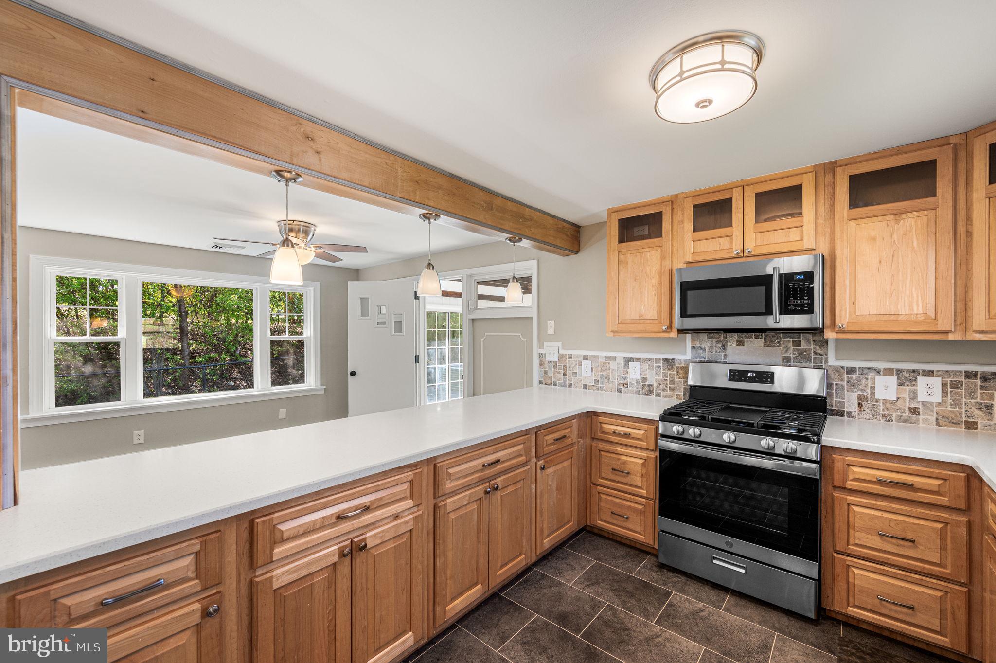 2299 SPRINGHOUSE LANE