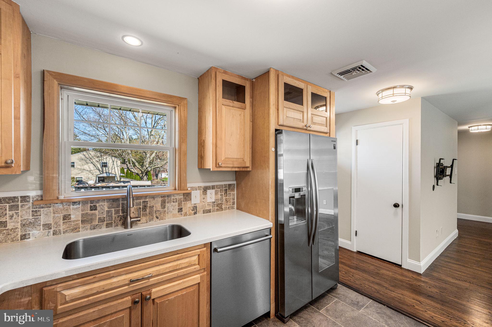 2299 SPRINGHOUSE LANE