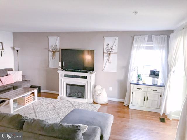 SPRING RIDGE - Residential