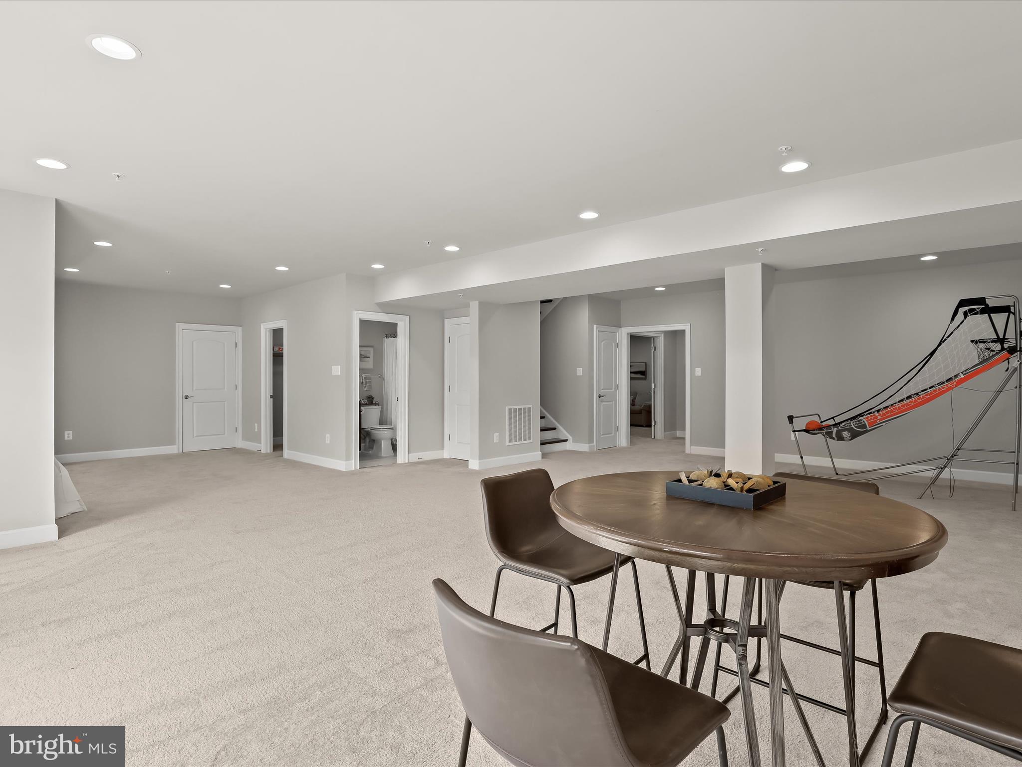 MAPLE LAWN - Residential