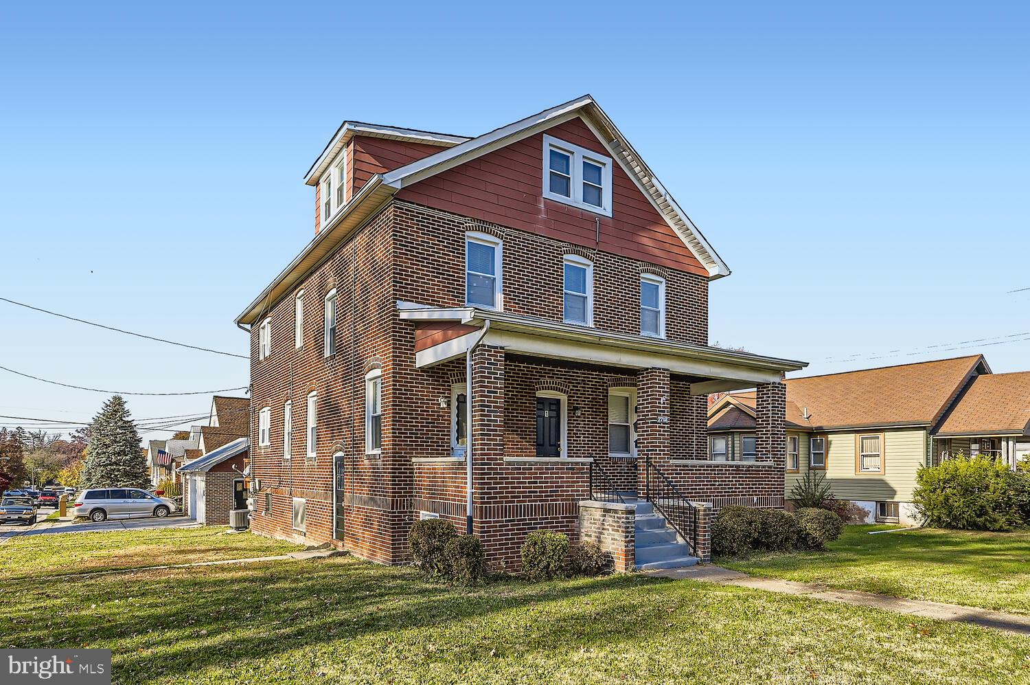 PARKVILLE - Residential Lease