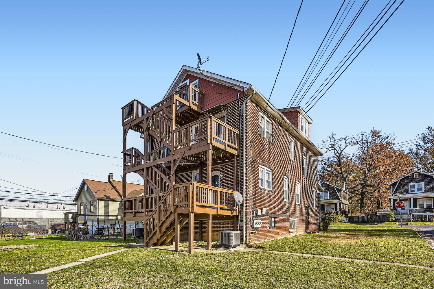 PARKVILLE - Residential Lease