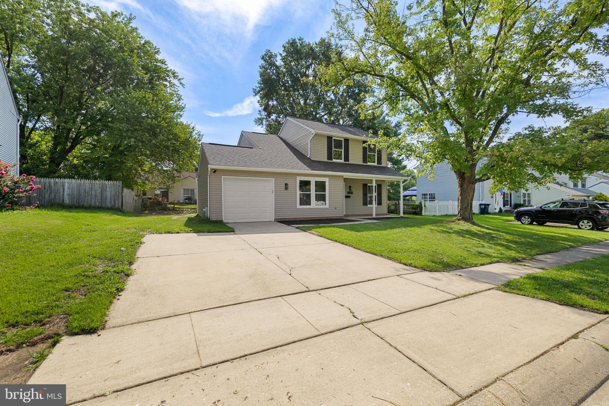 1263 COURTNEY LANE