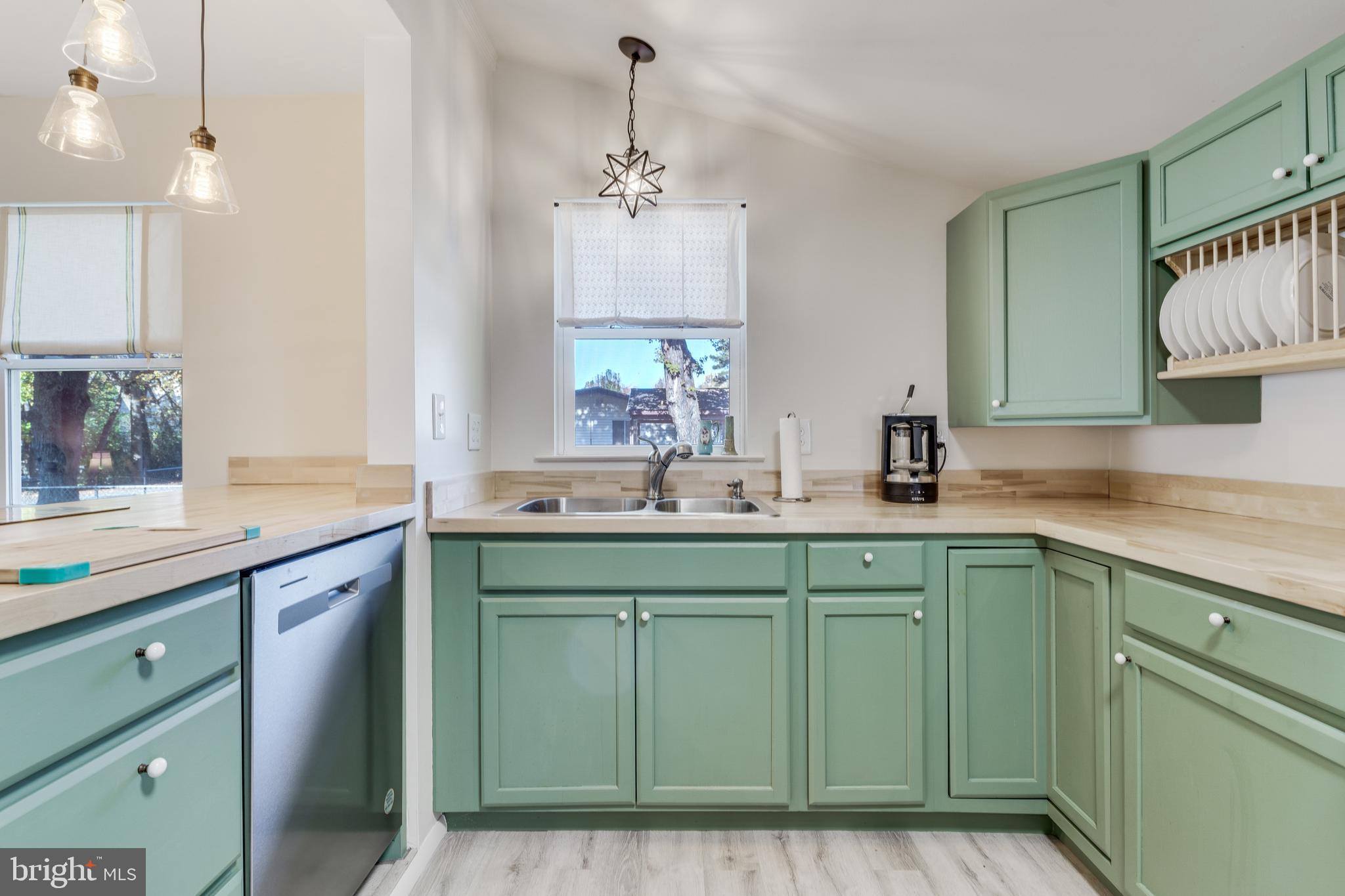 ST CLEMENTS SHORES - Residential