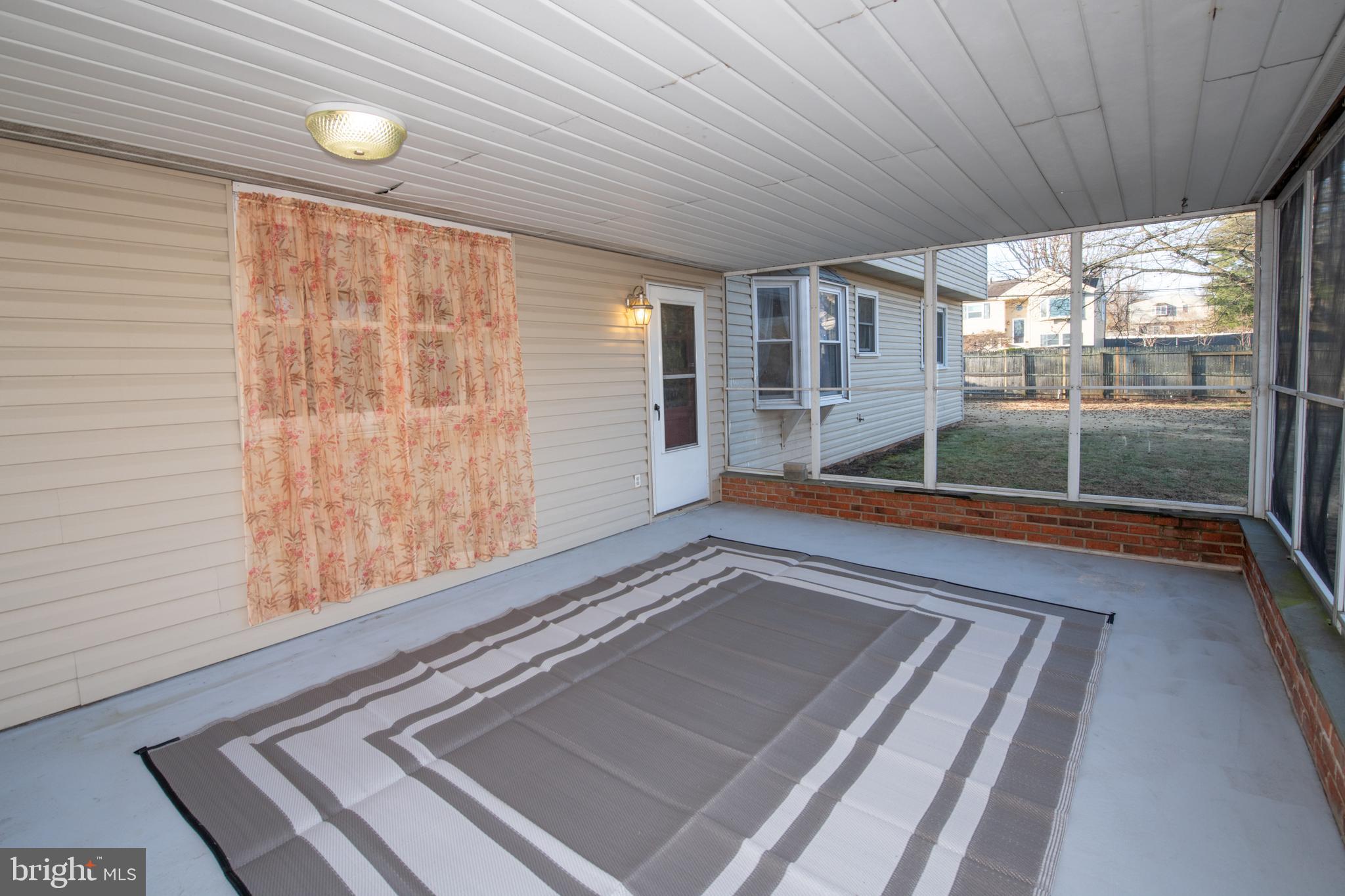 DELMONT MANOR - Residential