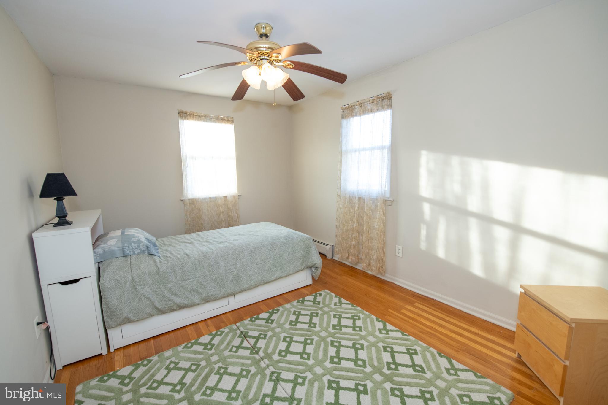 DELMONT MANOR - Residential