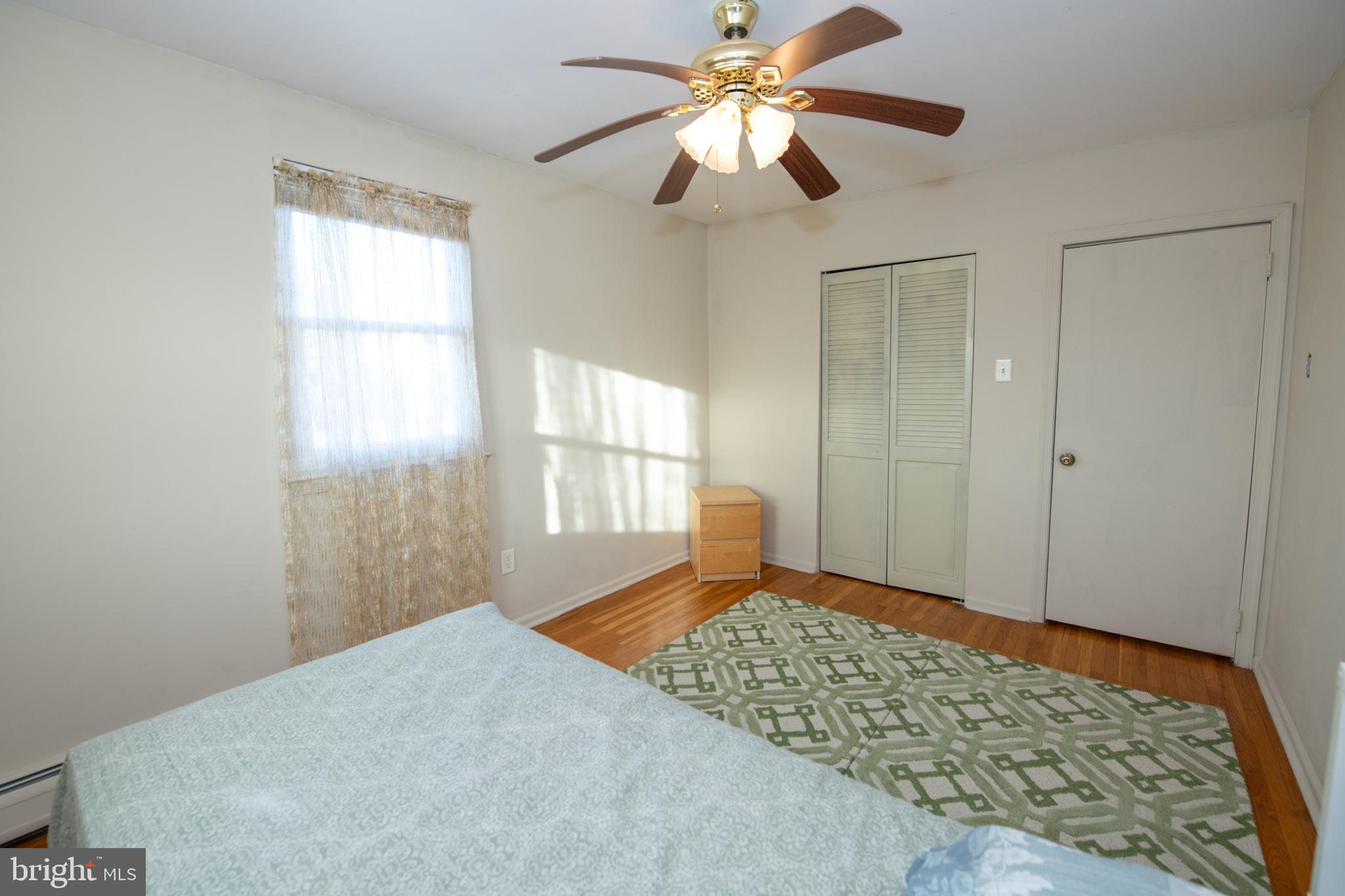 DELMONT MANOR - Residential