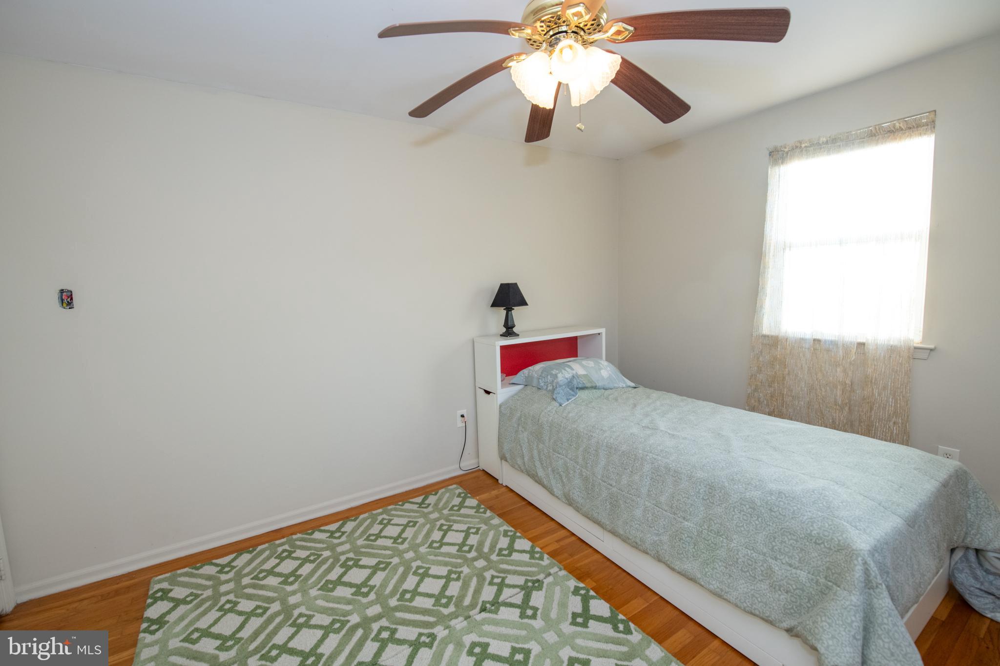 DELMONT MANOR - Residential