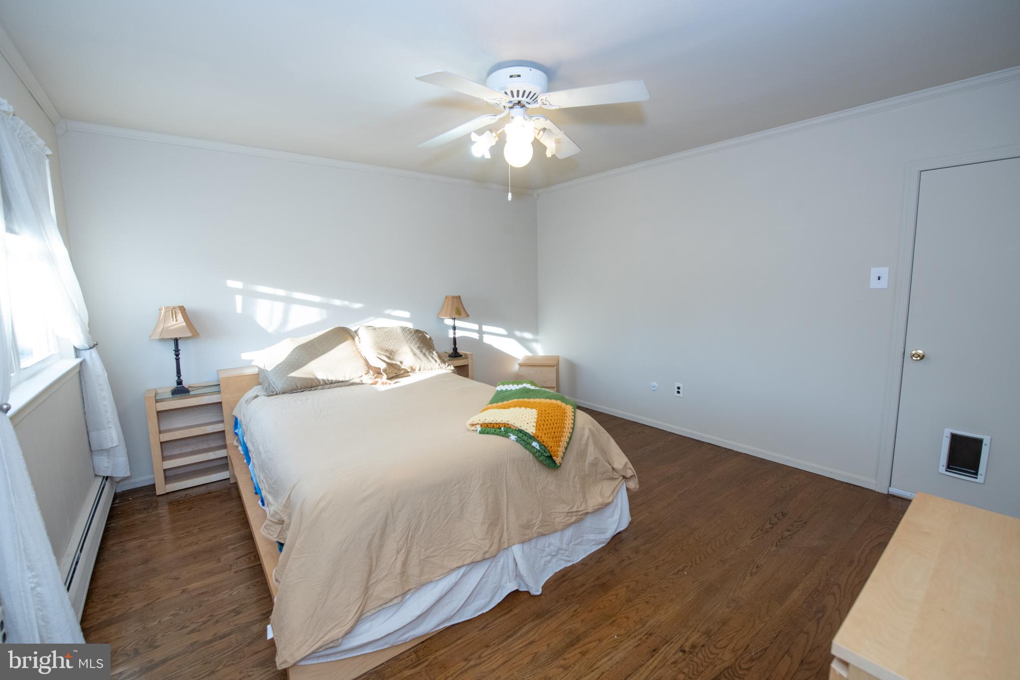 DELMONT MANOR - Residential