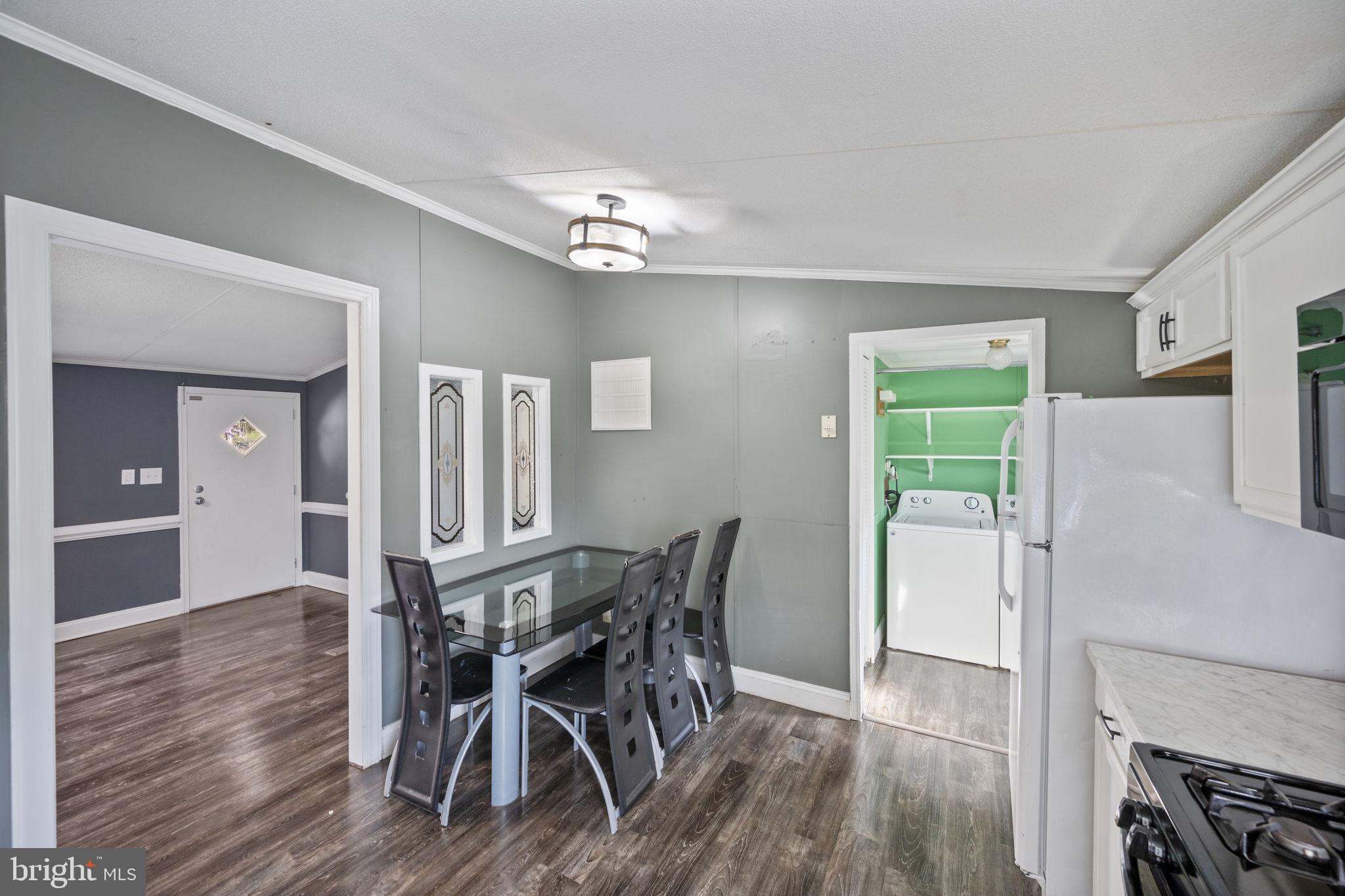 CHESAPEAKE MOBILE COURT - Residential