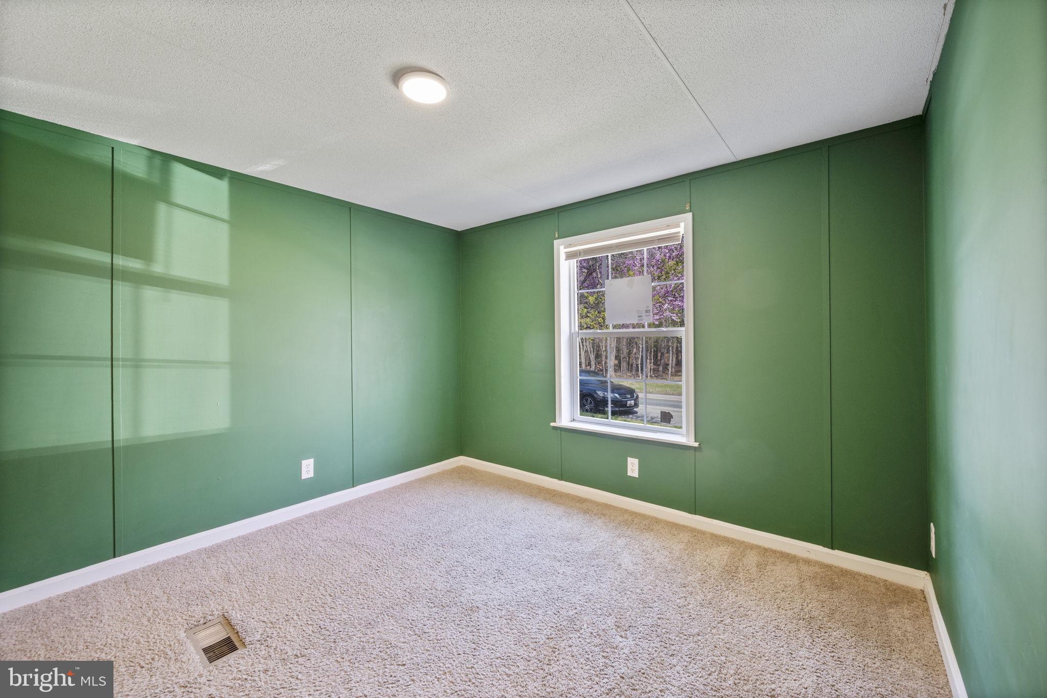 CHESAPEAKE MOBILE COURT - Residential