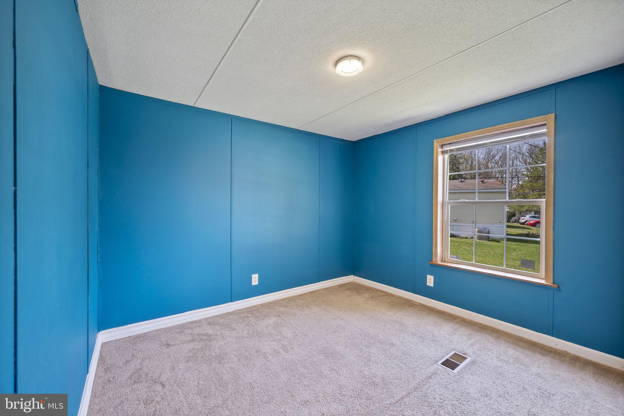 CHESAPEAKE MOBILE COURT - Residential