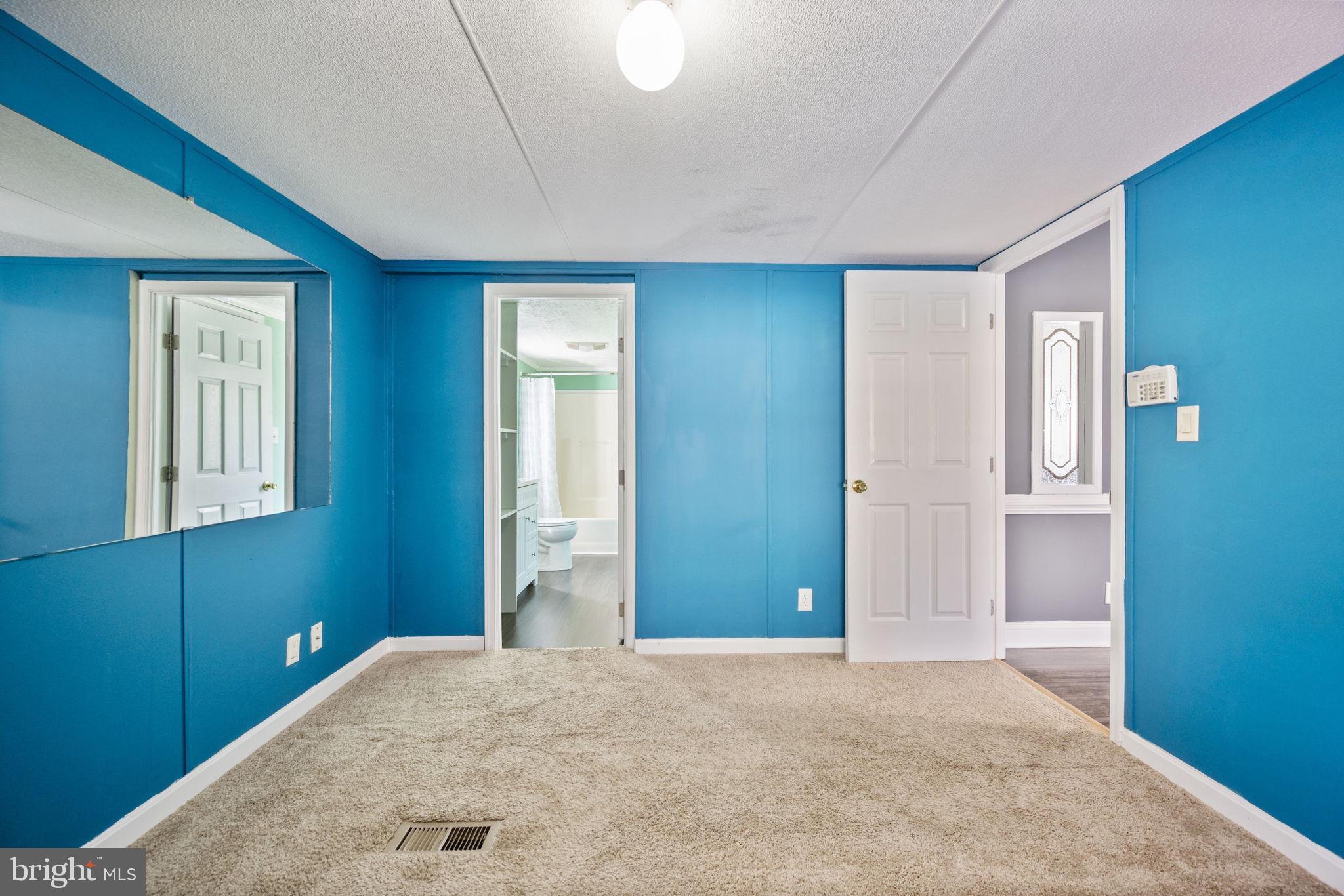 CHESAPEAKE MOBILE COURT - Residential