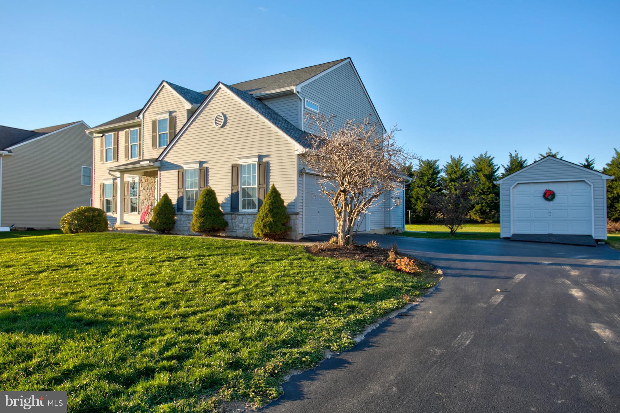 SOMERSET CROSSING - Residential