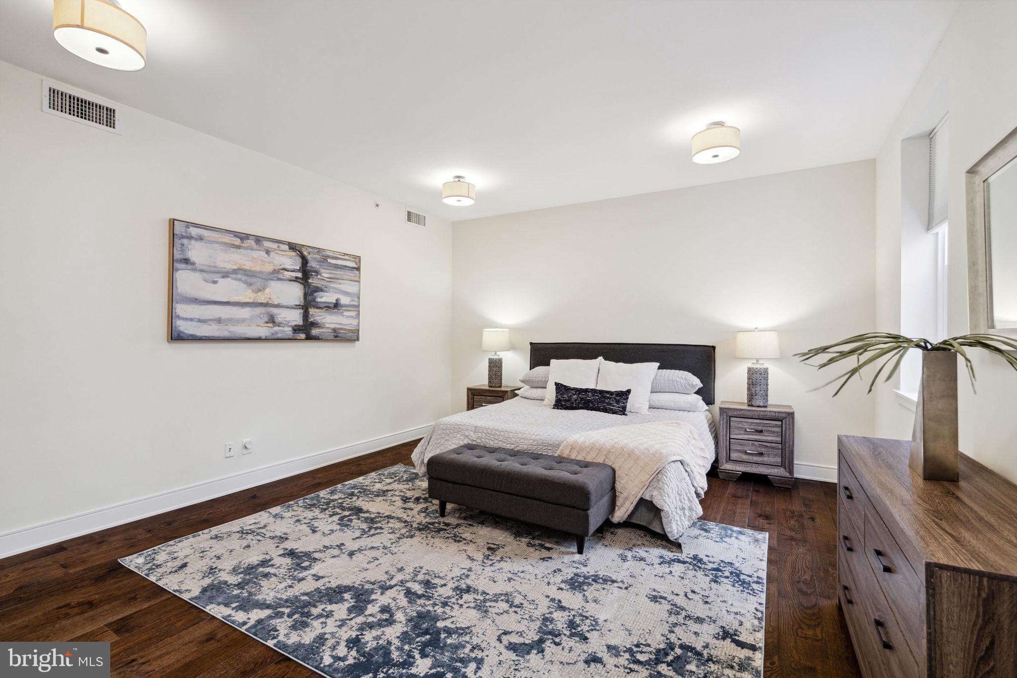 OLD CITY - Residential