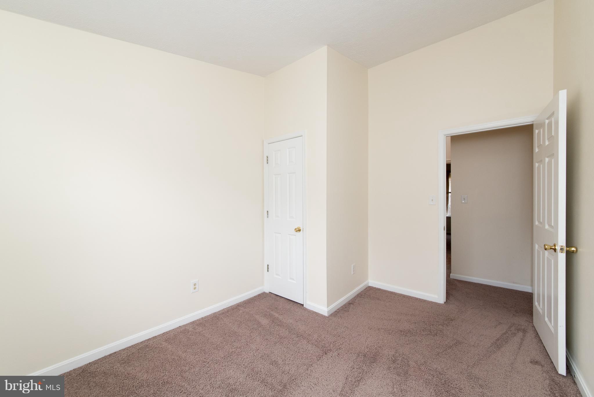 BRISTOL FOREST - Residential Lease