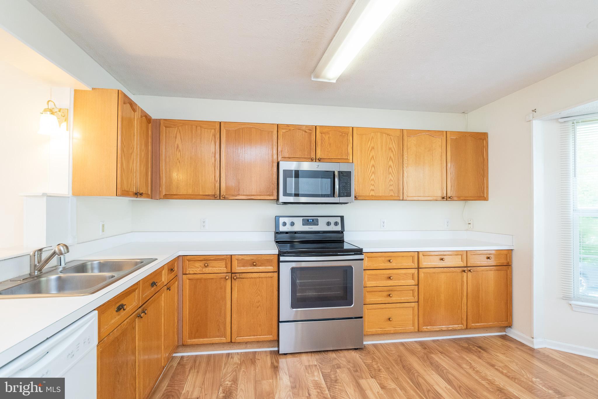 BRISTOL FOREST - Residential Lease