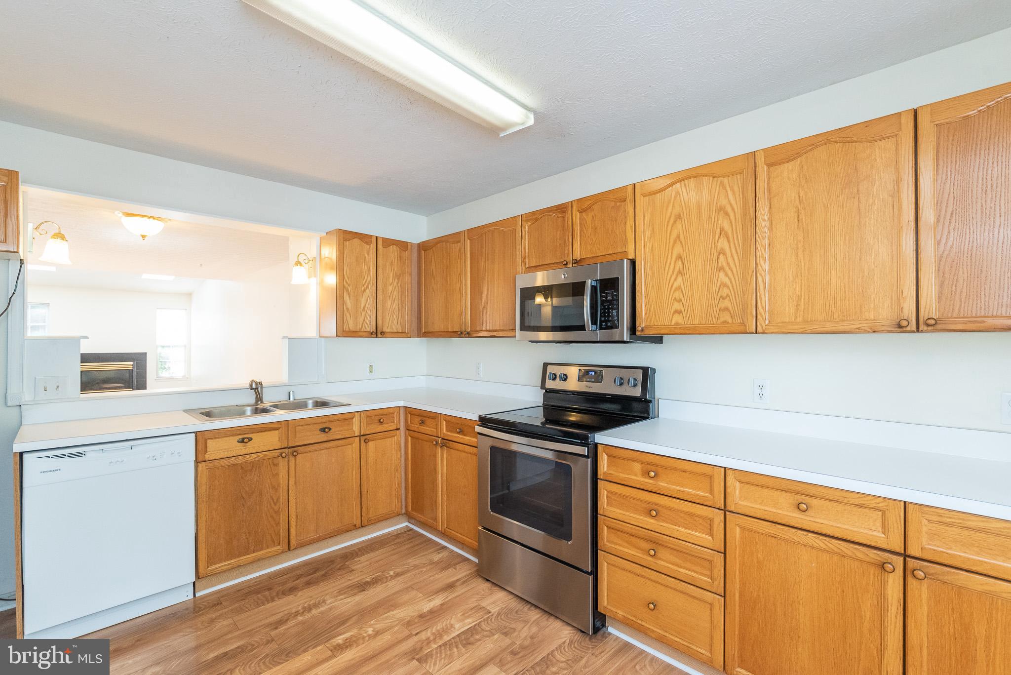 BRISTOL FOREST - Residential Lease