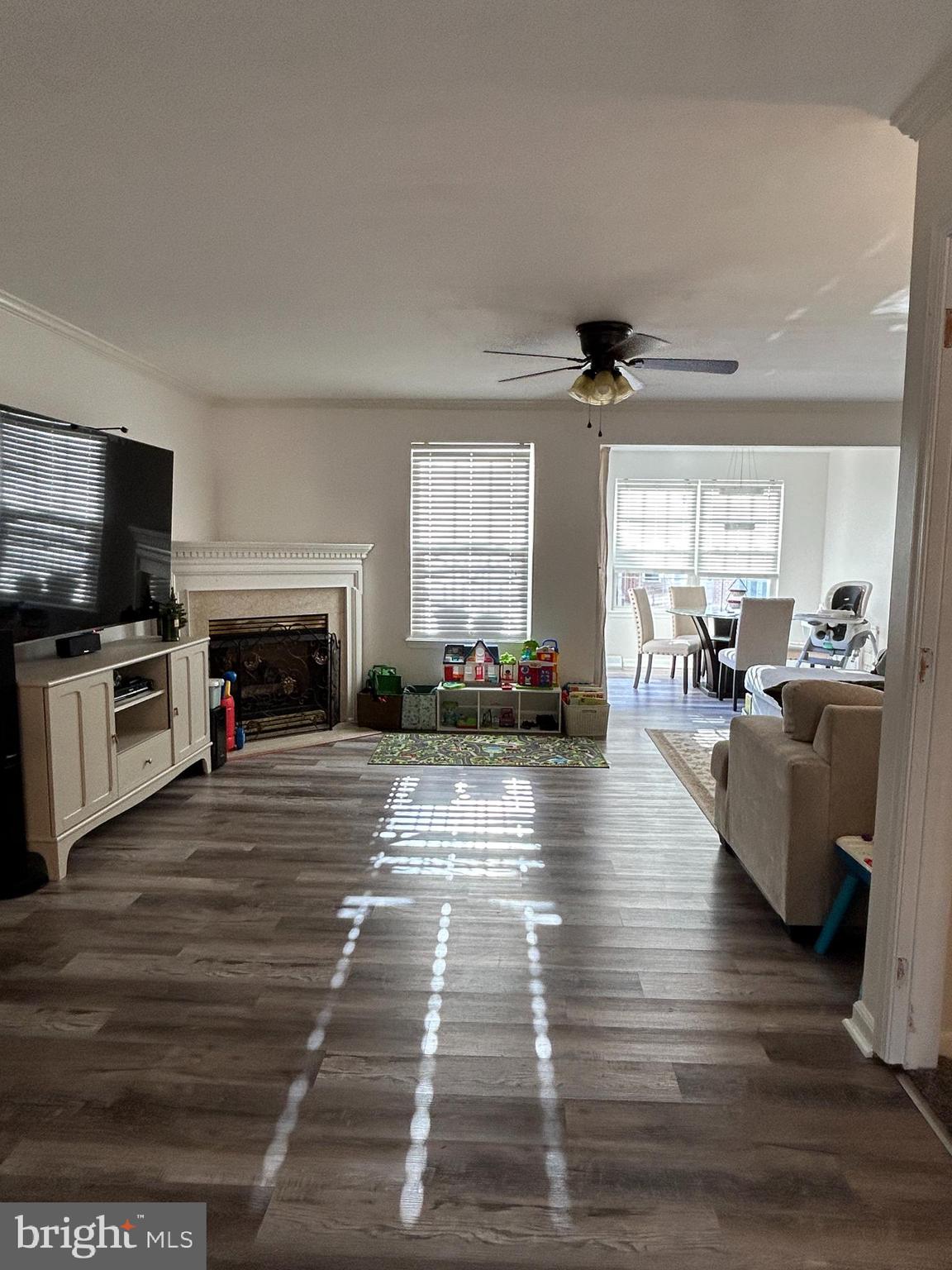 208 SEPTEMBER WAY 43G