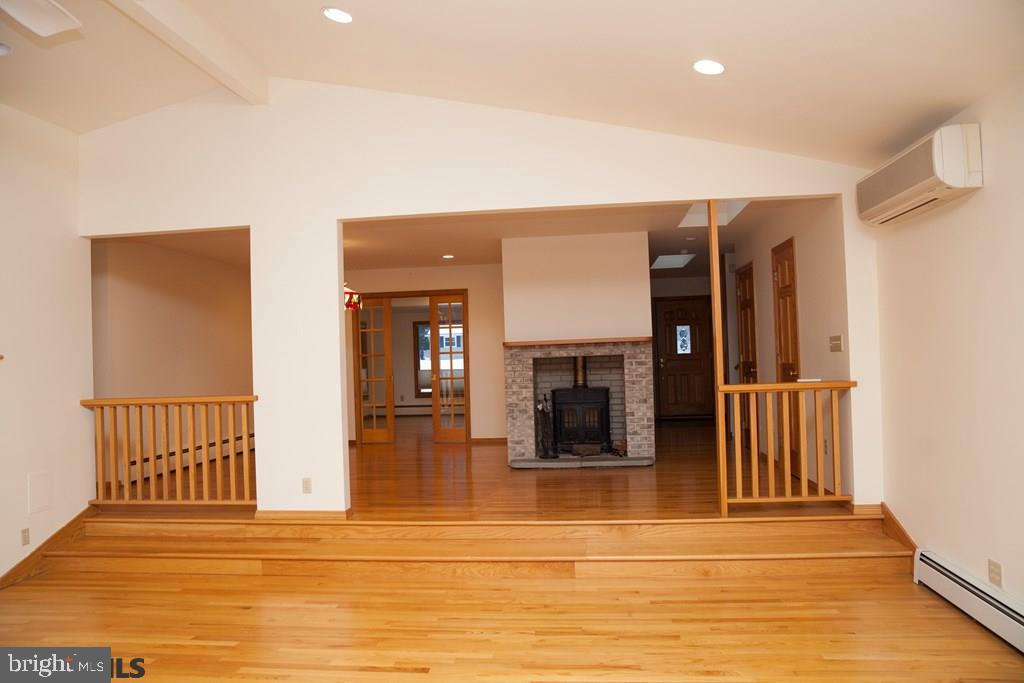 PARK FOREST VILLAGE - Residential