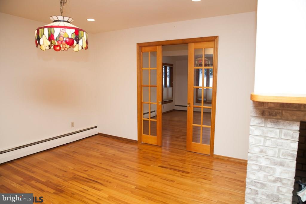 PARK FOREST VILLAGE - Residential