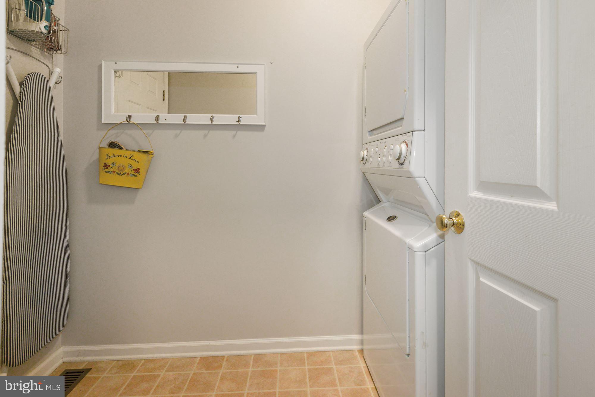 BELMONT COUNTRY CLUB - Residential