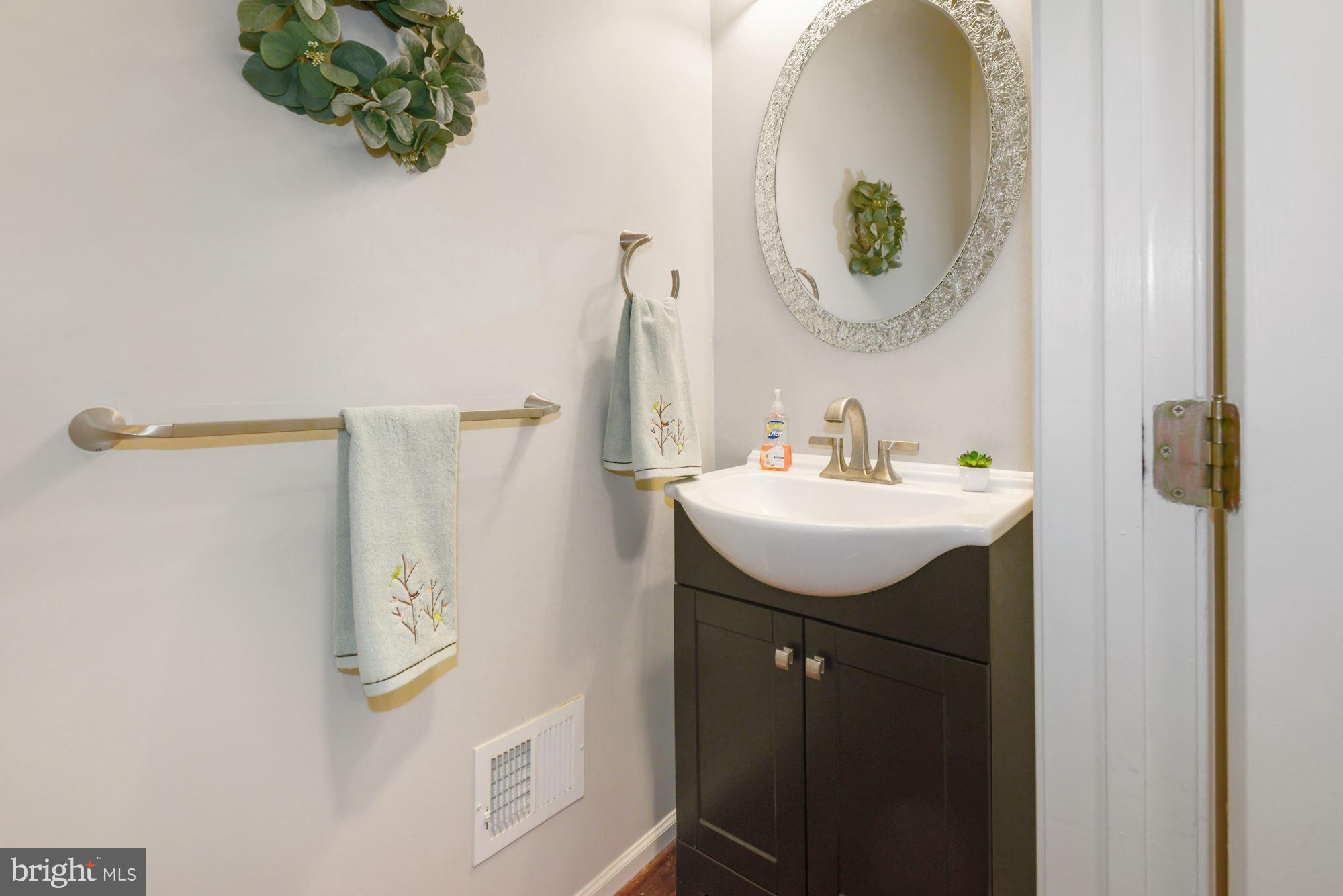 BELMONT COUNTRY CLUB - Residential