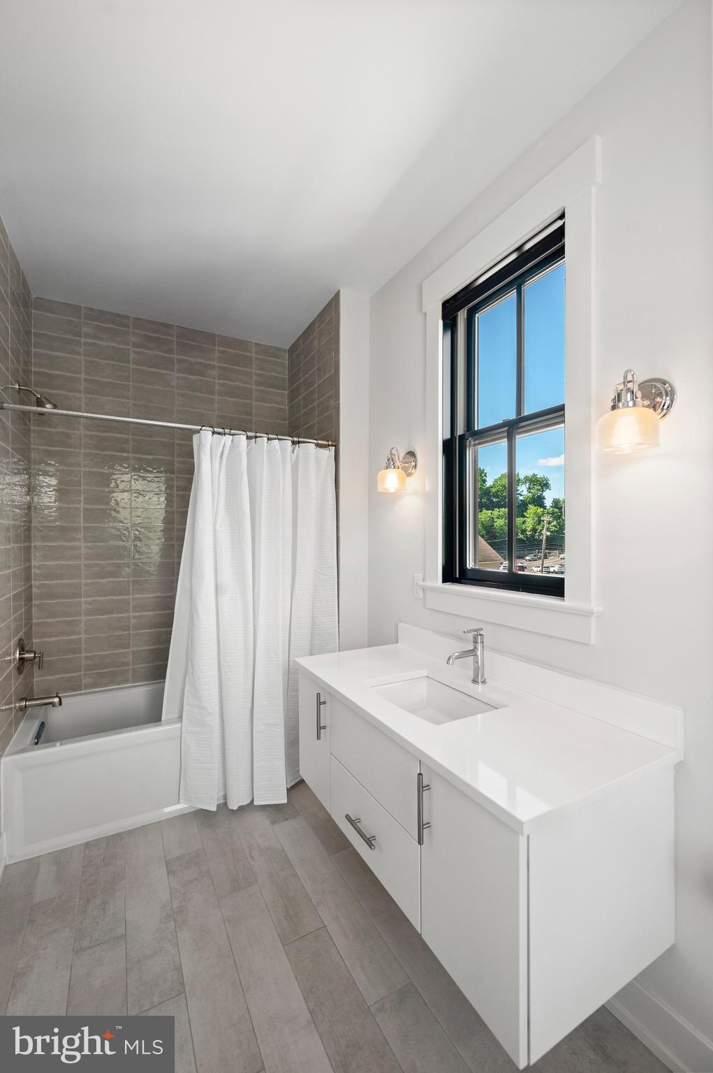 NORTH WAYNE - Residential