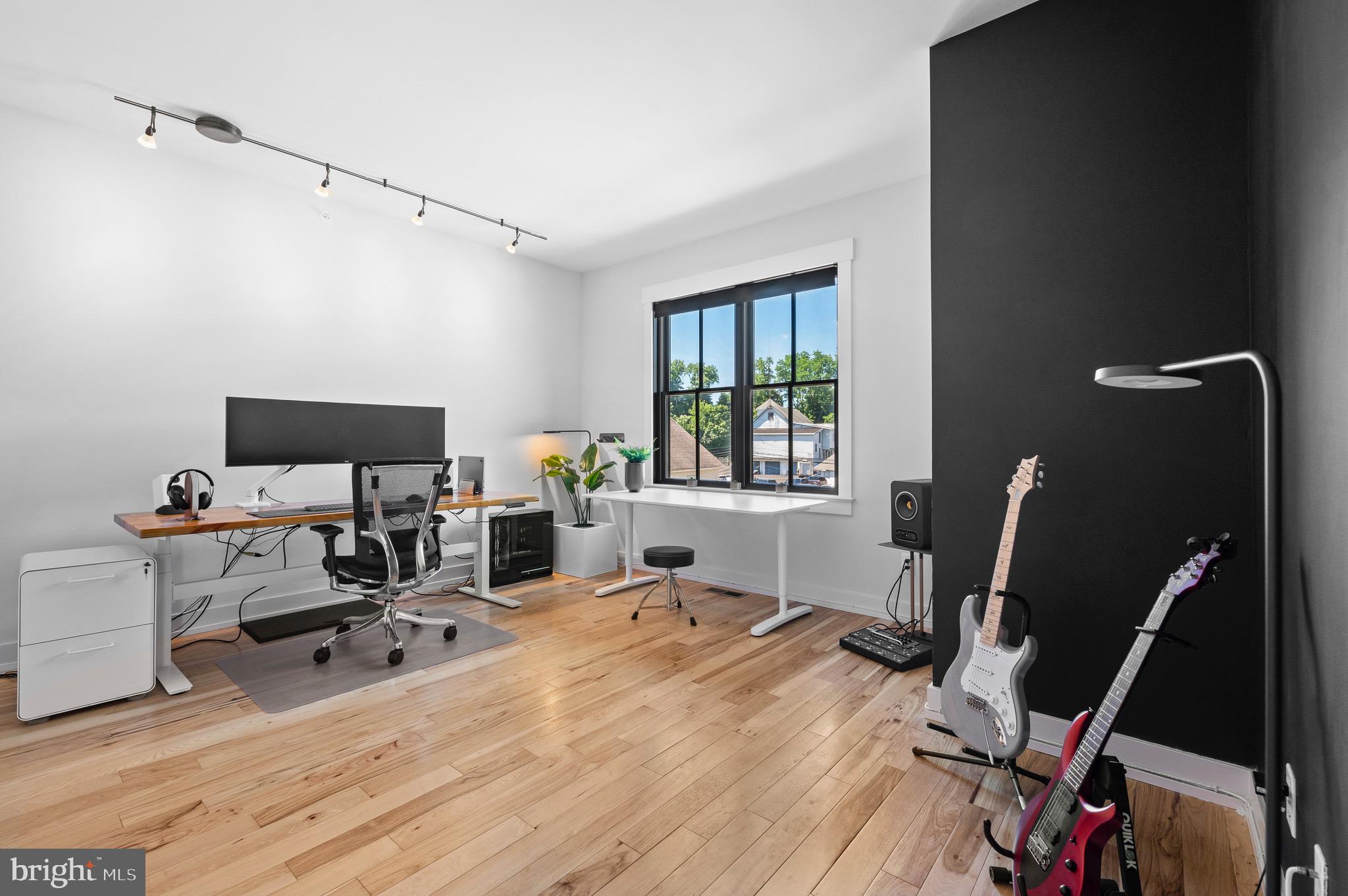 NORTH WAYNE - Residential