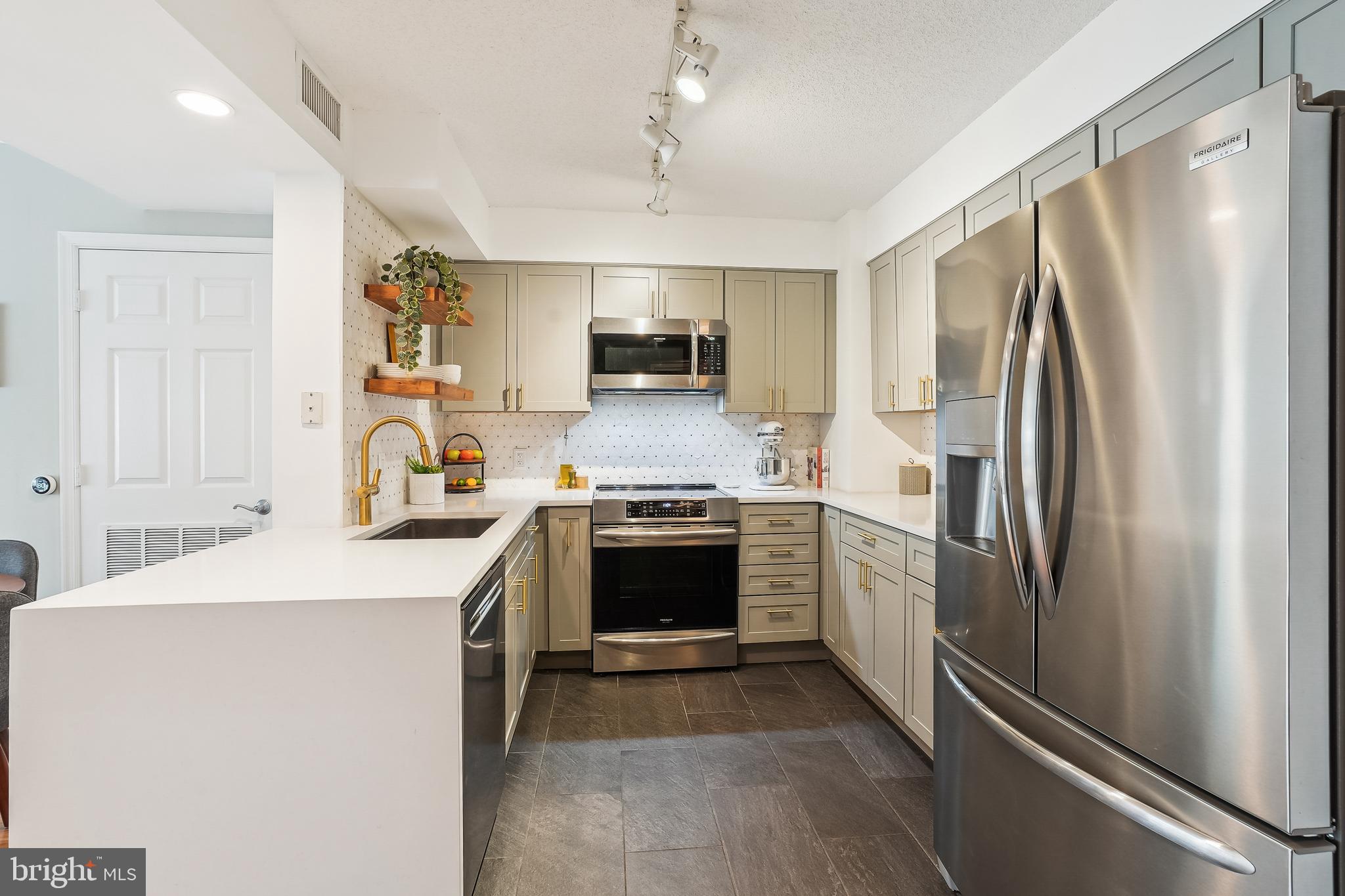 3101 N HAMPTON DRIVE 314