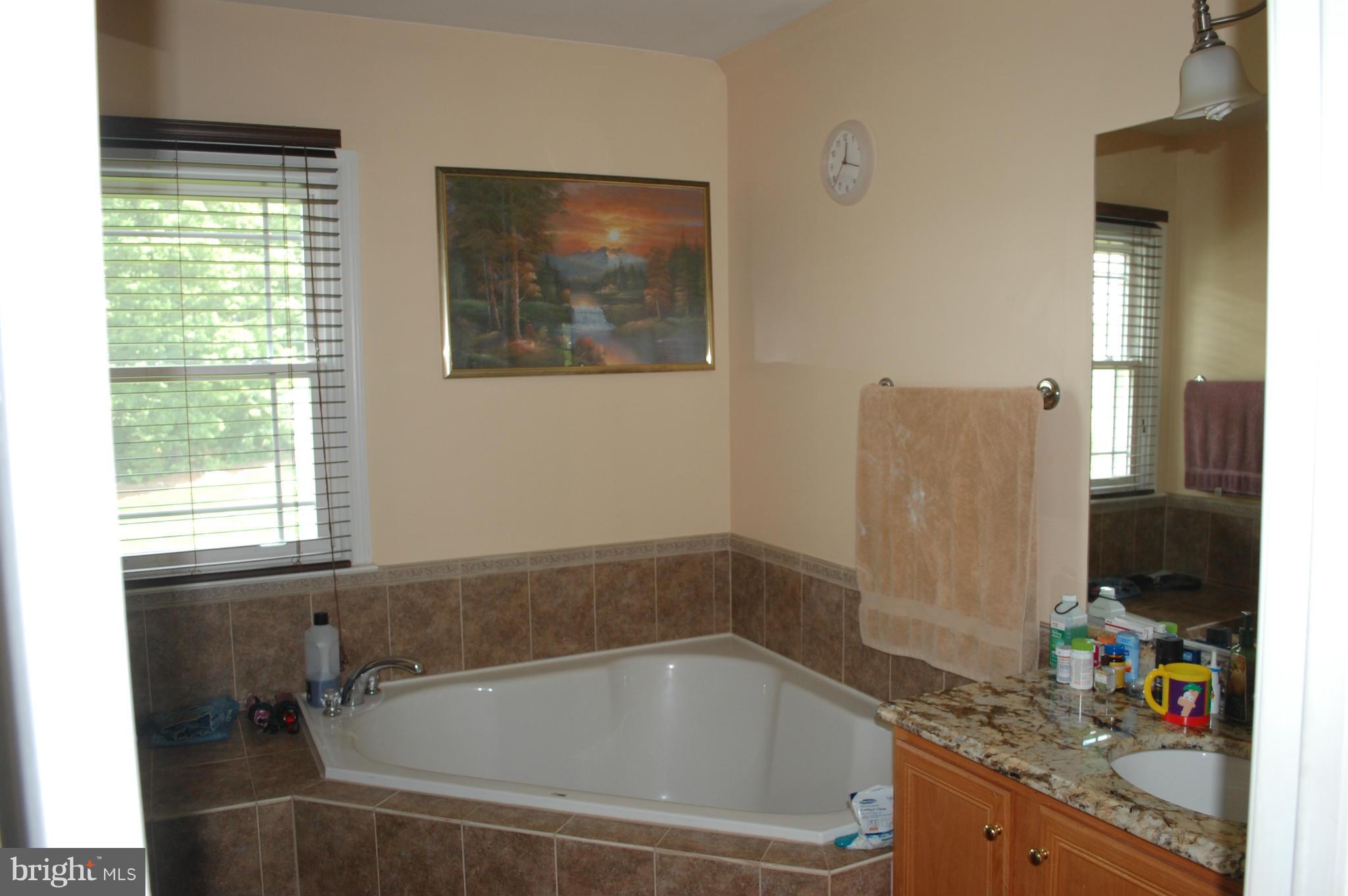 POTOMAC COVE - Residential Lease