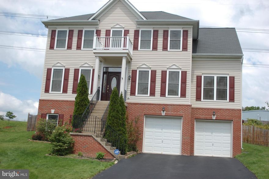 10% MILITARY DISCOUNT for QUALIFIED VETERANS! Located less Than 5 miles to Quantico Gate this Beautiful Owner Occupied Home shows Pride of Ownership with many updates! Home features 4 Bedrooms and 4 Baths and is sure  to please! Main Level Features UPGRADED Kitchen w/ Granite Countertops,Flooring & Appliances. Formal L.R., D.R.,Family Room & Office!Nice Master Suite with Full Bath & Walkin Closet