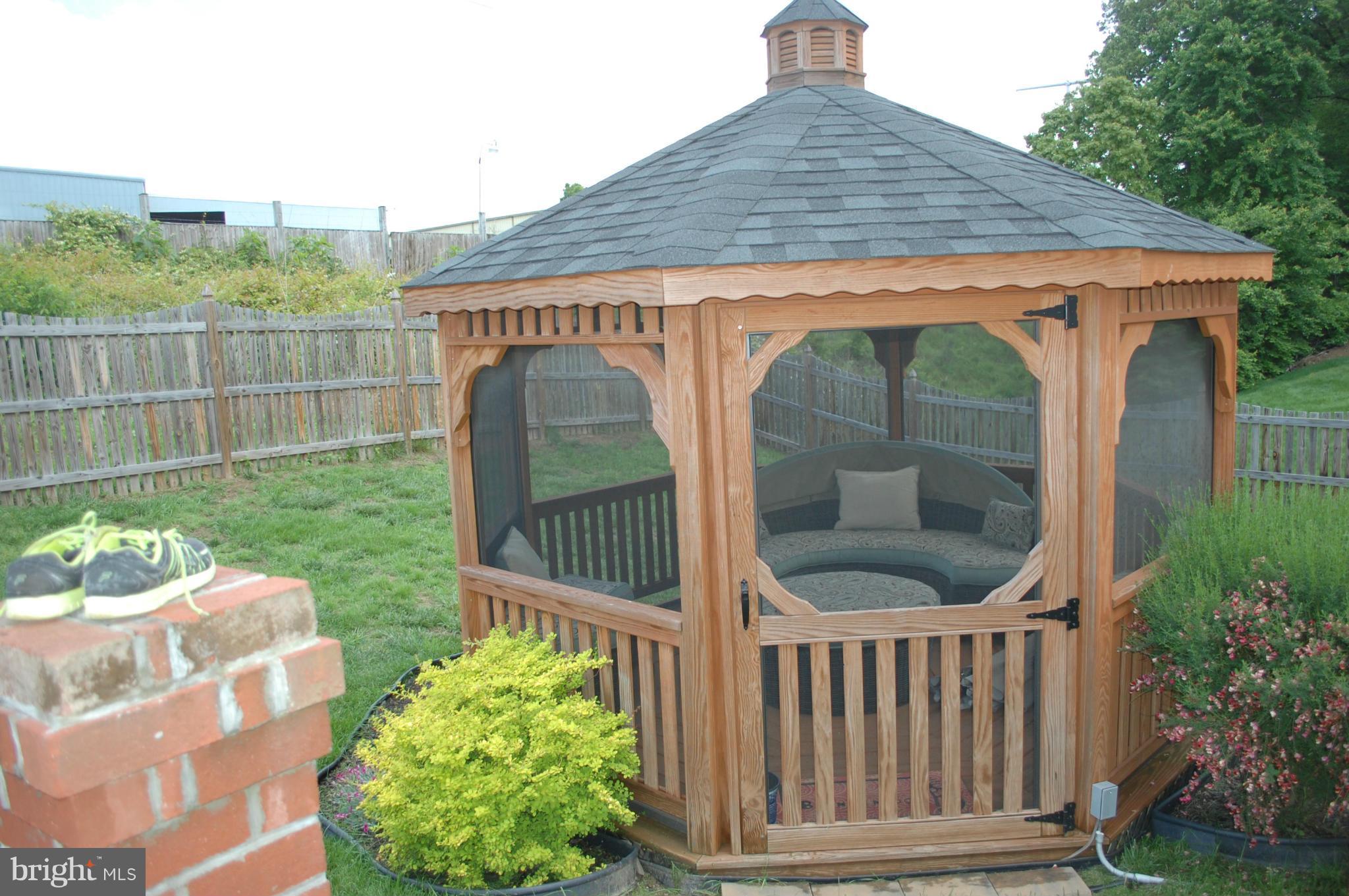 POTOMAC COVE - Residential Lease