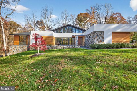 Photo of 11013 Riverwood Drive, POTOMAC, MD 20854 (MLS # MDMC2218192)