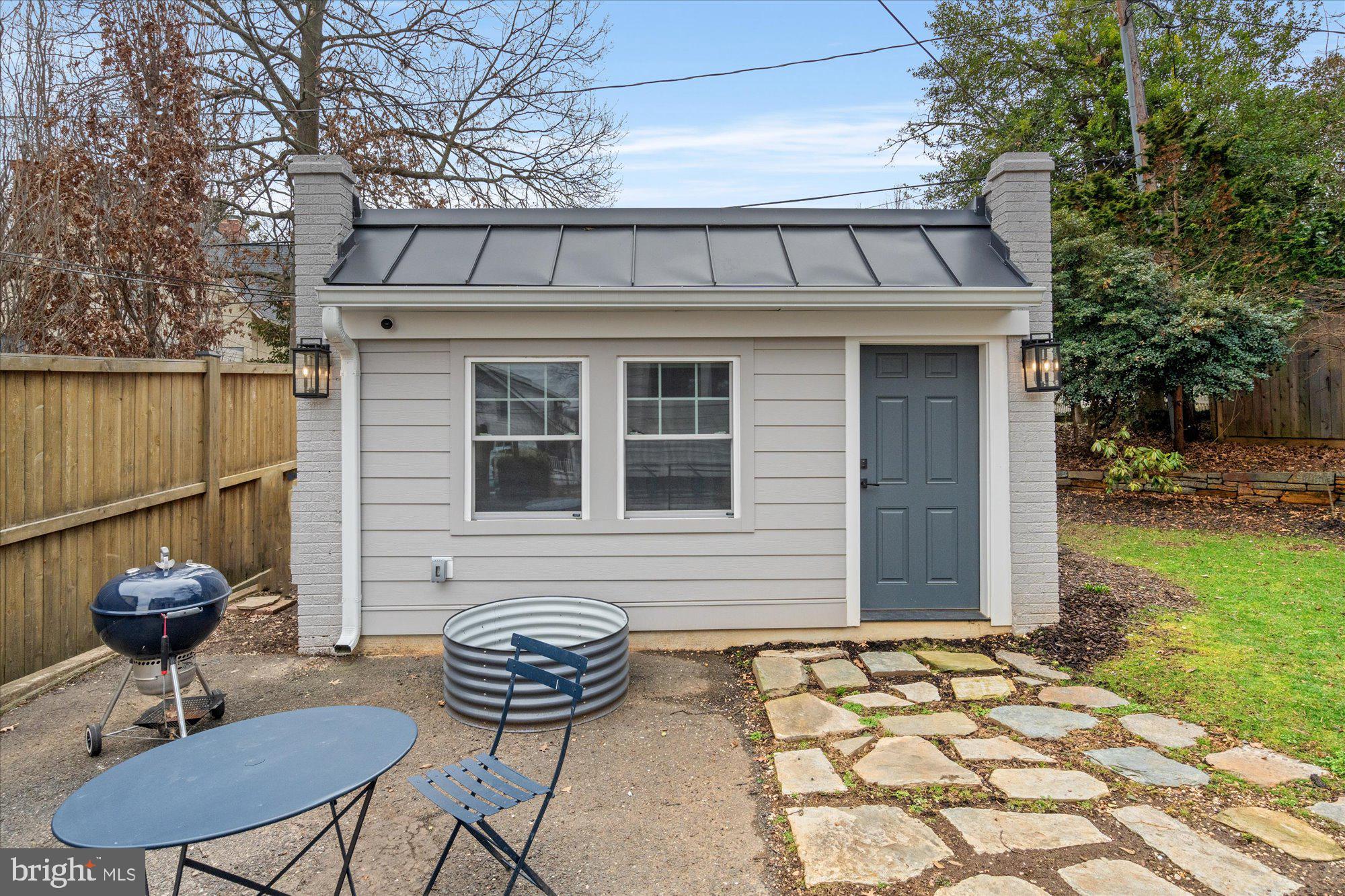 ROSEMONT - Residential