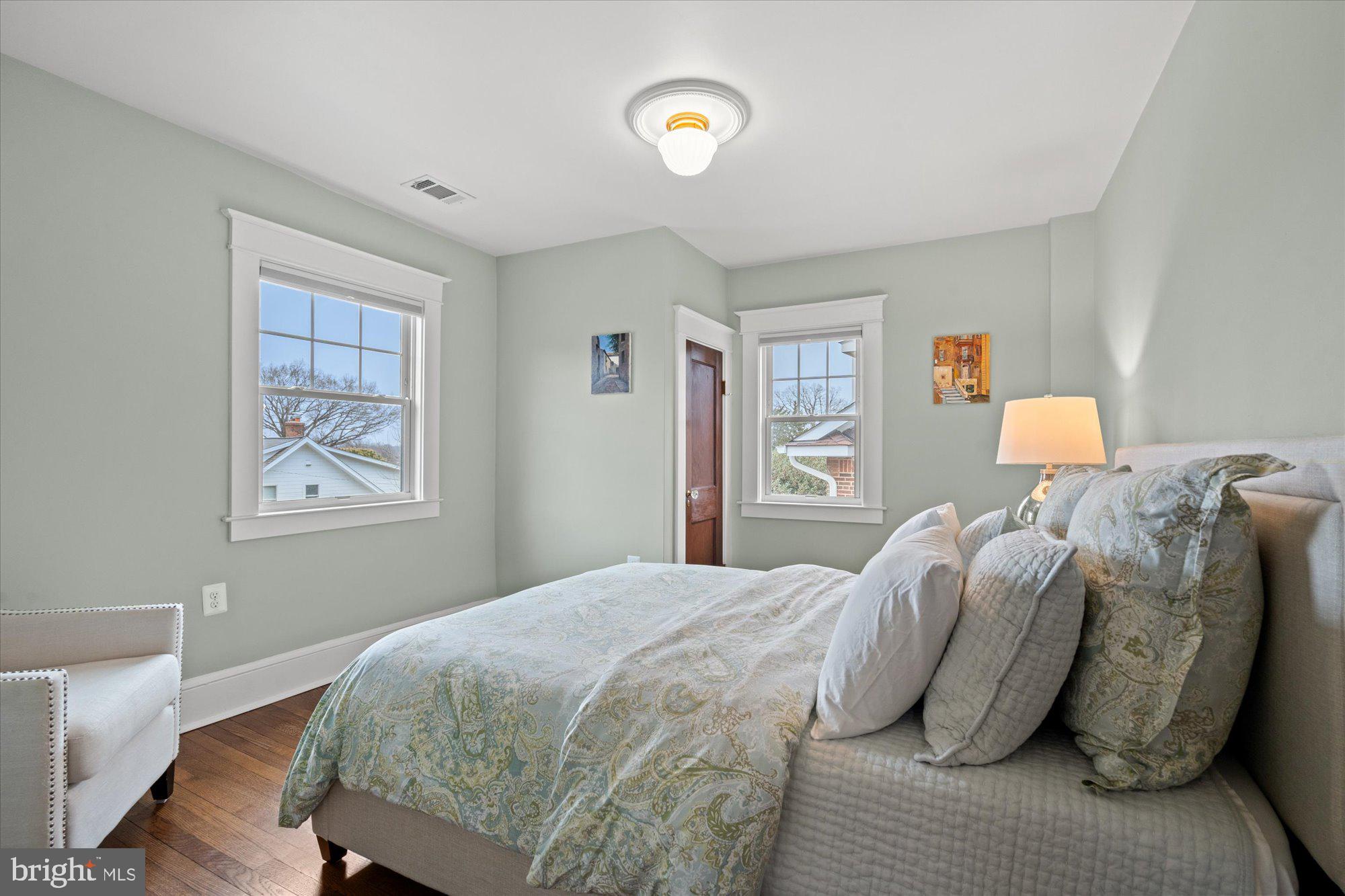 ROSEMONT - Residential