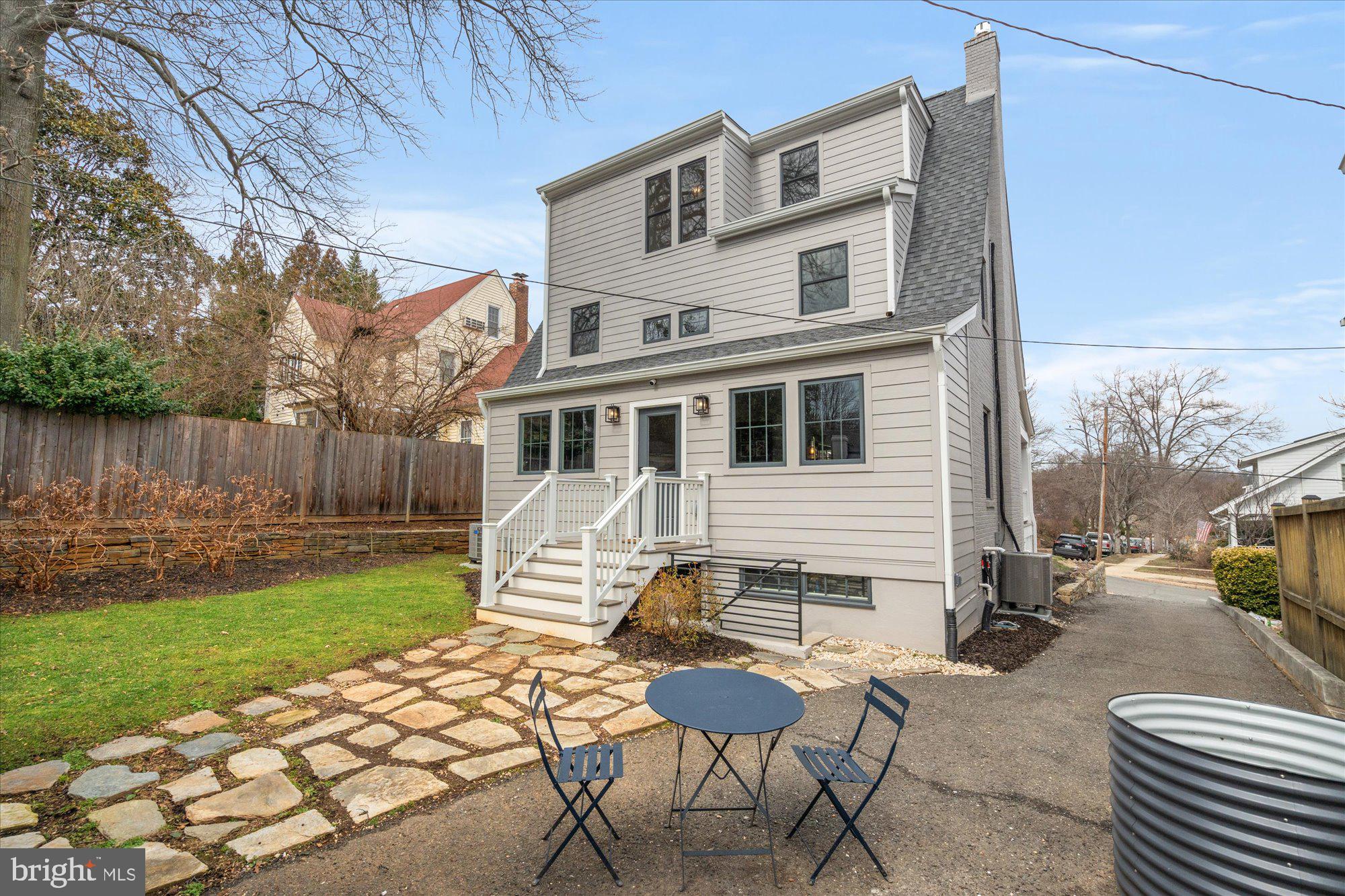 ROSEMONT - Residential