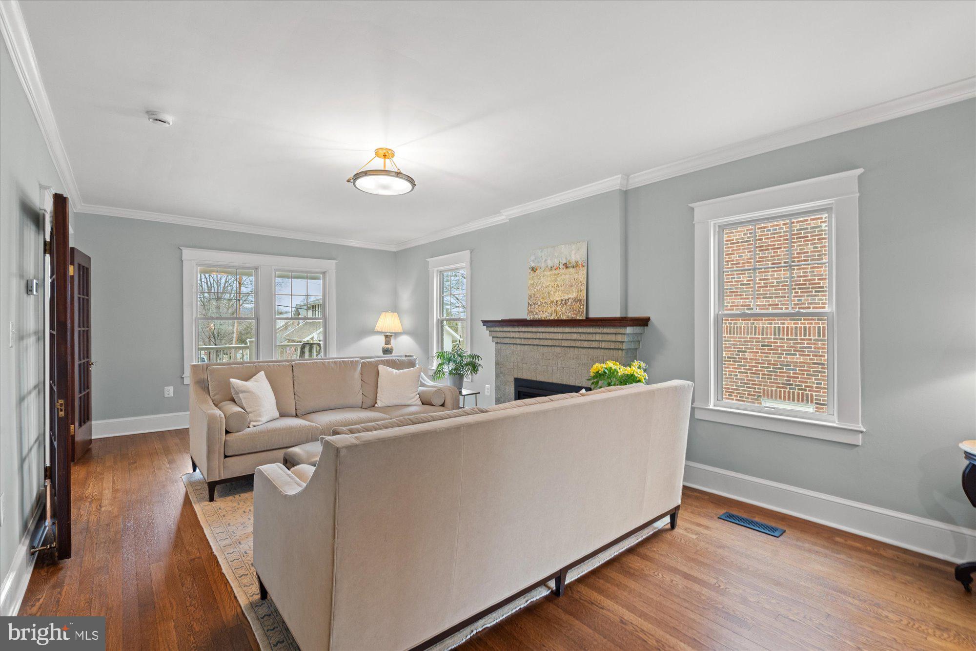 ROSEMONT - Residential