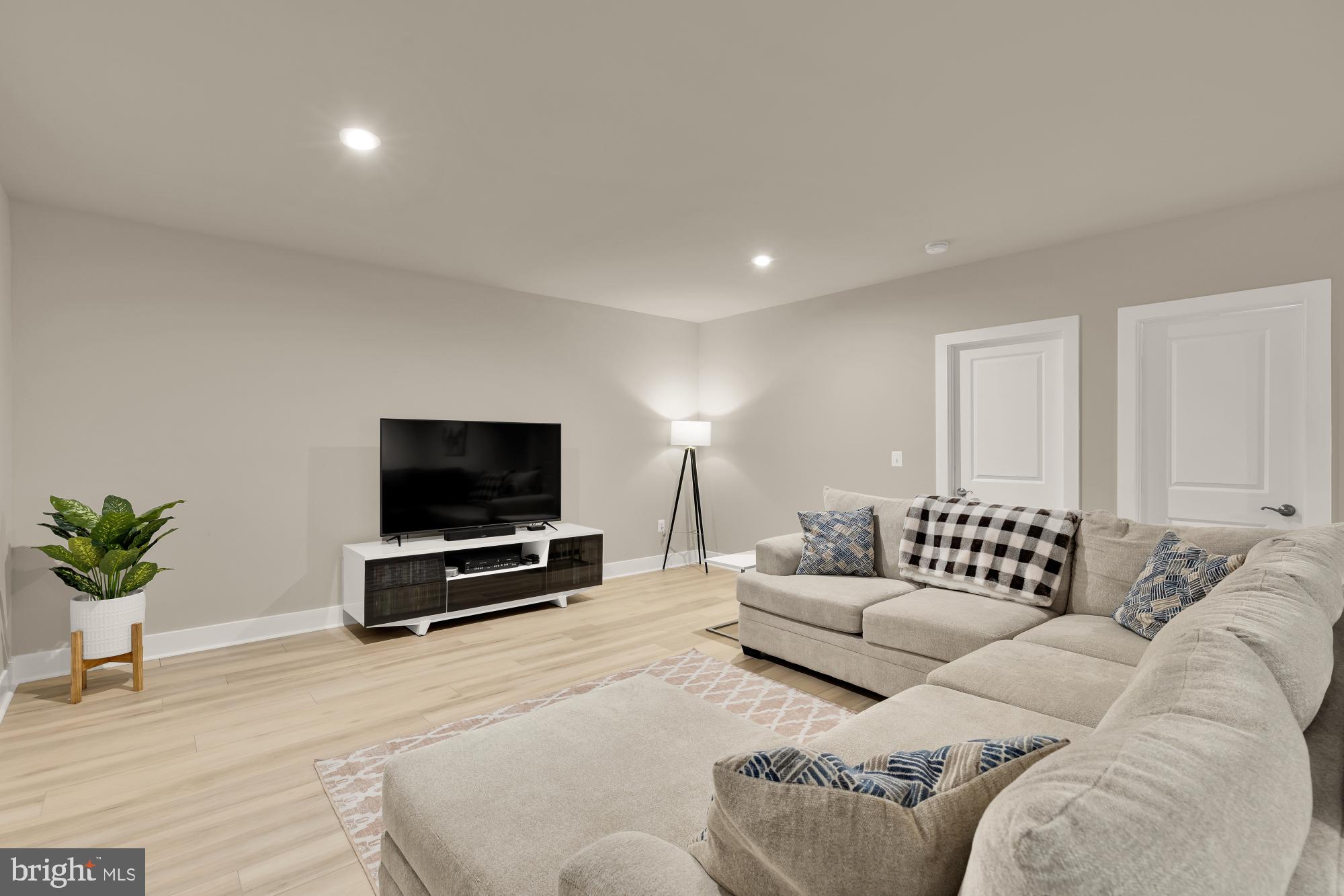 WOODBORNE PRESERVE - Residential