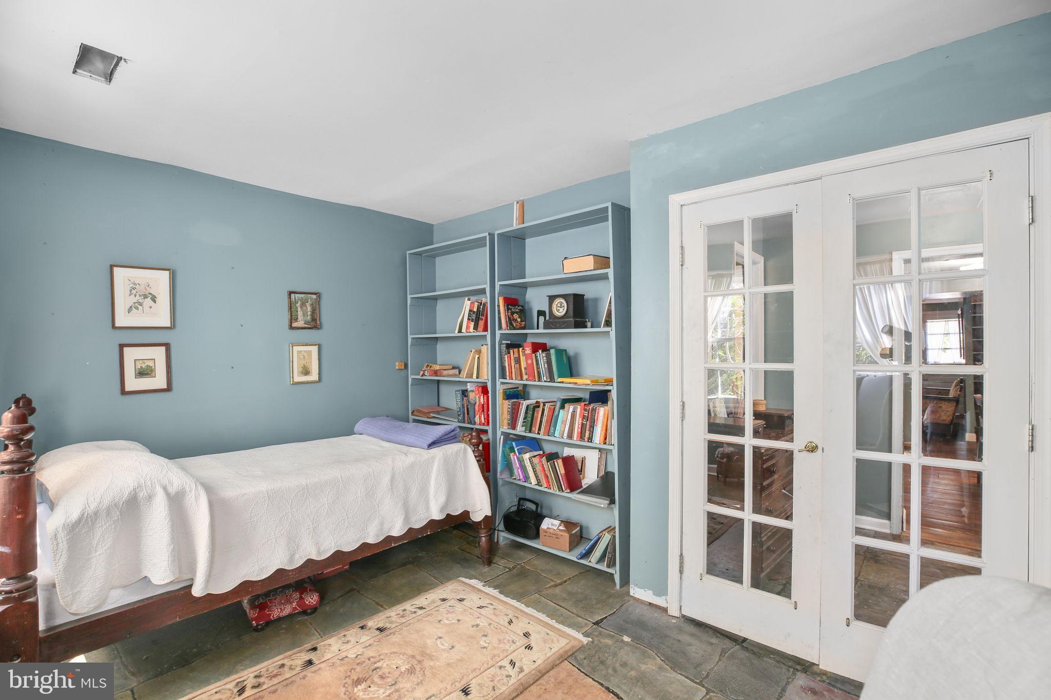 DOWNTOWN FREDERICKSBURG - Residential