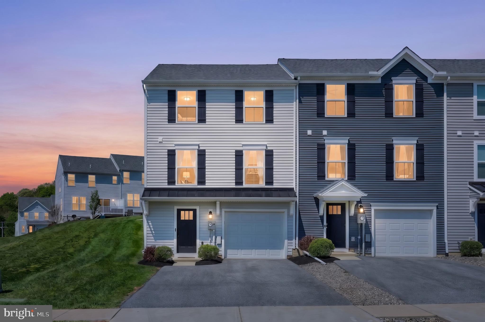 BRIDGEVIEW - Residential
