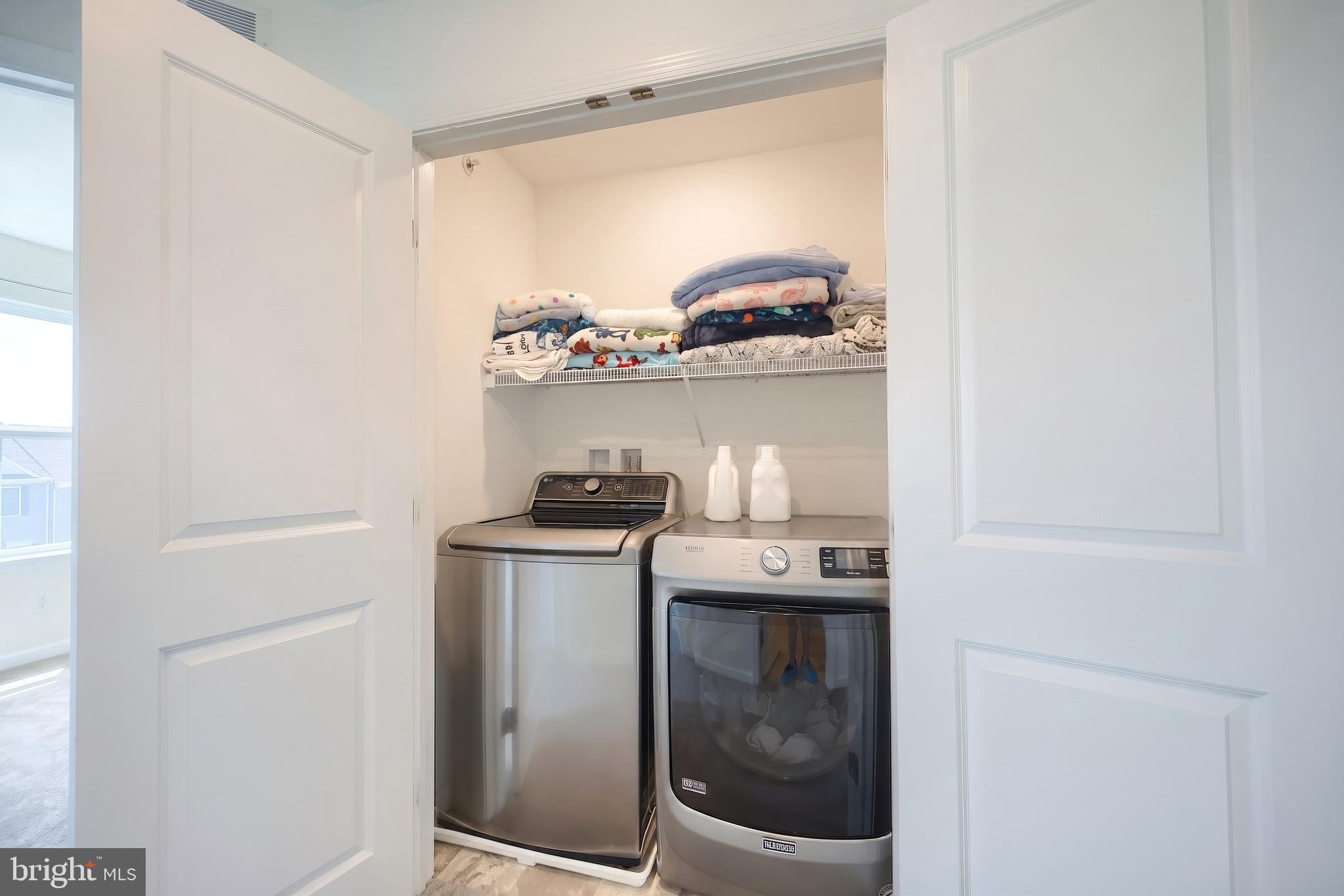 BRIDGEVIEW - Residential