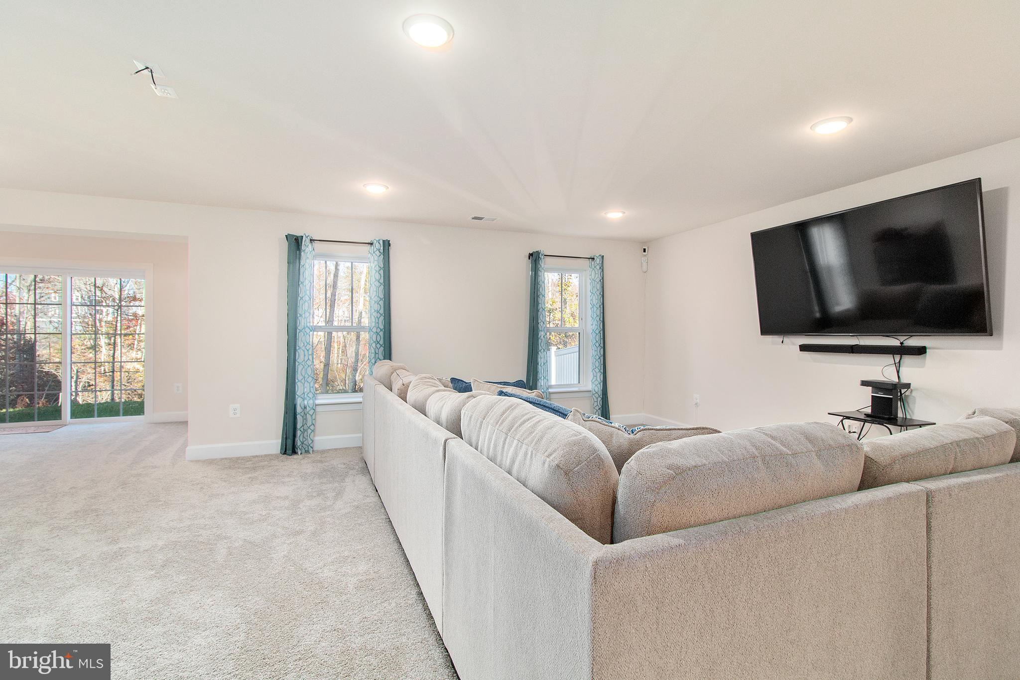 EMBREY MILL - Residential