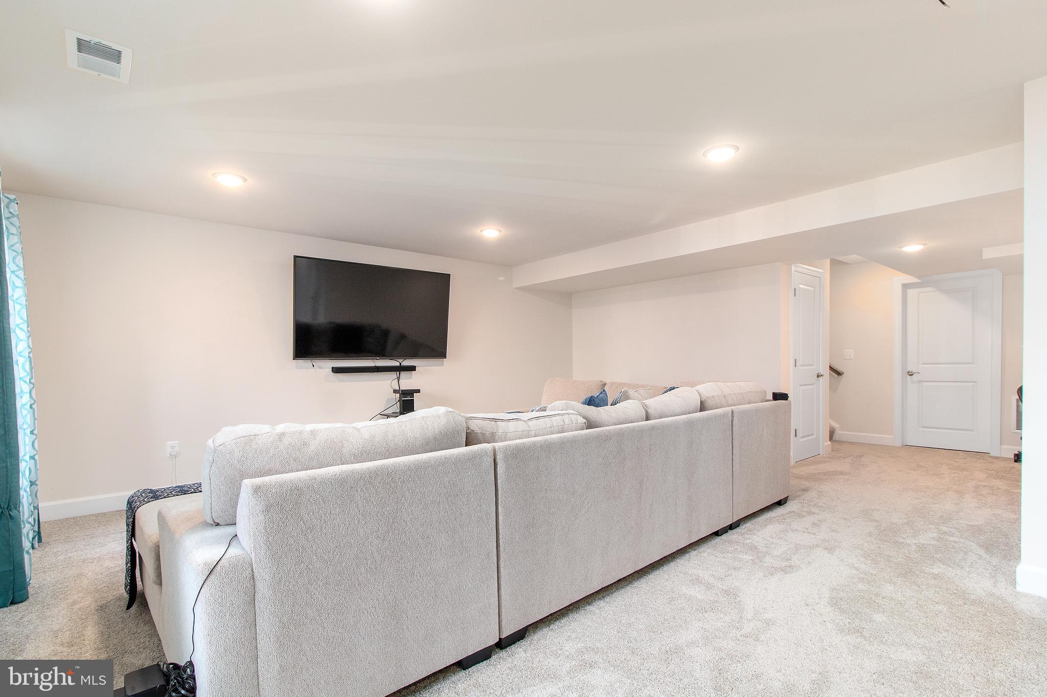 EMBREY MILL - Residential