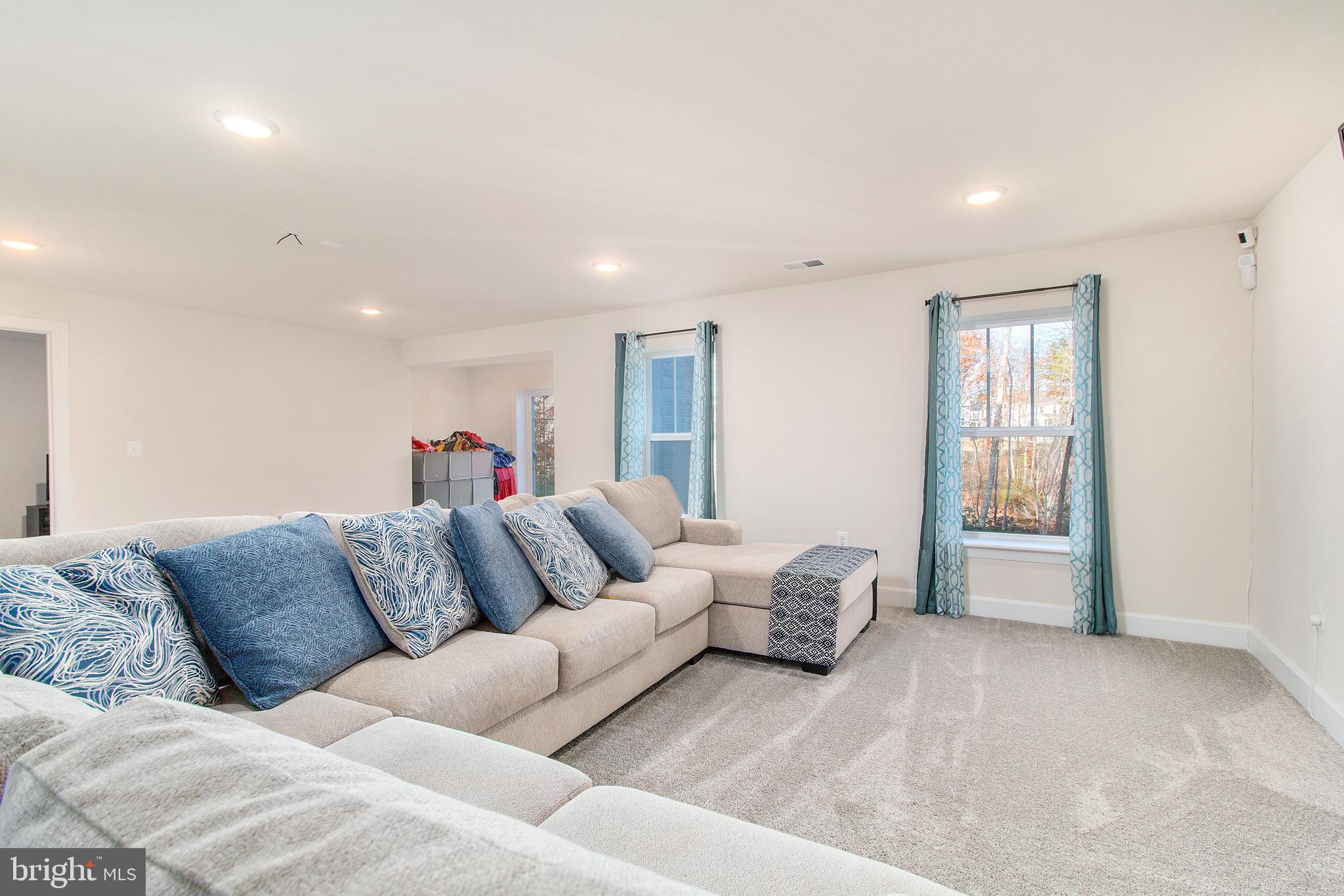 EMBREY MILL - Residential